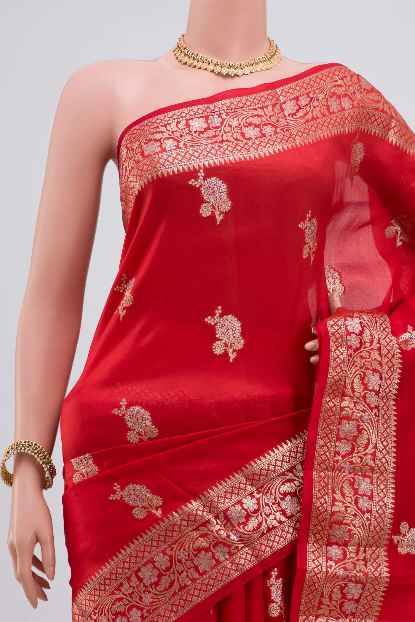 Red Banarasi Raw Silk Saree - Image 2