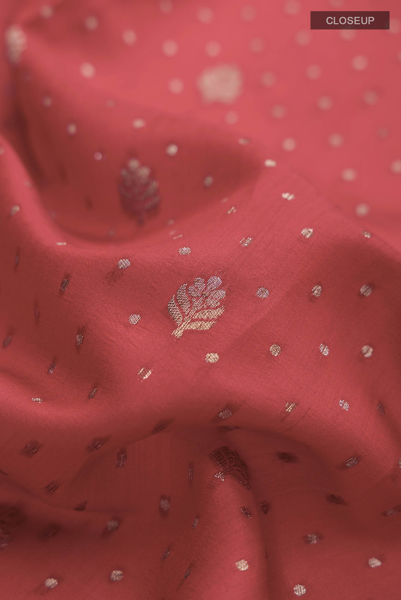 Red Raw Silk Saree - Image 2