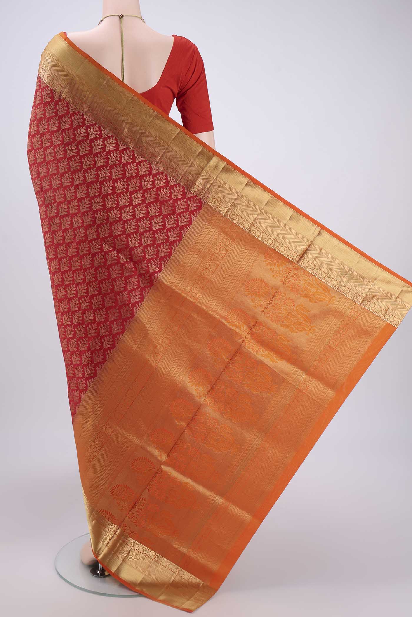 Red Soft Silk Saree - Image 3