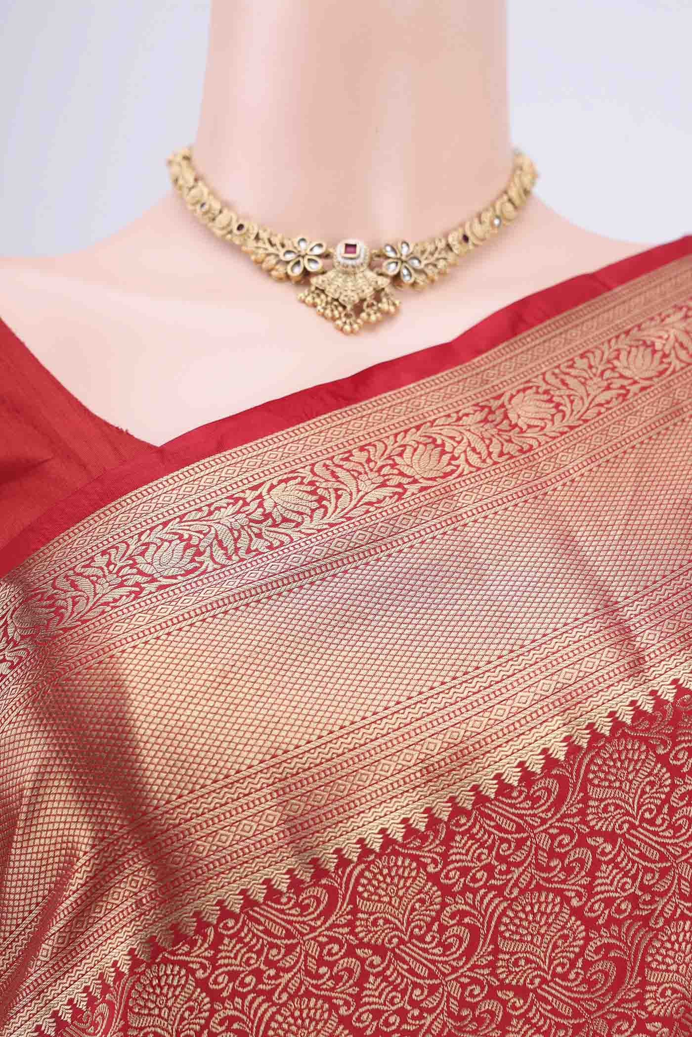 Red Soft Silk Saree - Image 2