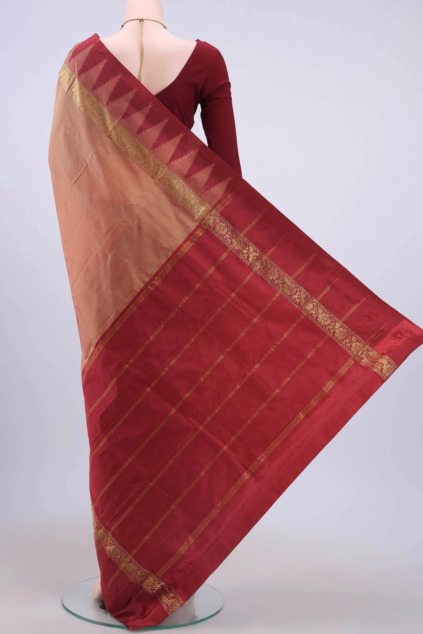 Rose Gold Dual Tone Bangalore Silk Saree - Image 3
