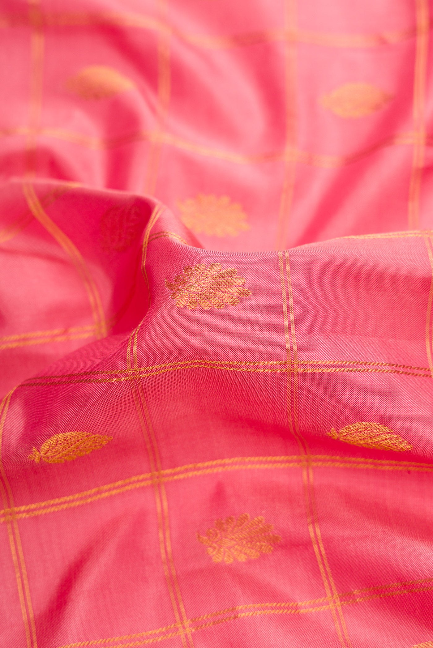 Rose pink Gadwal Silk Saree - Image 2