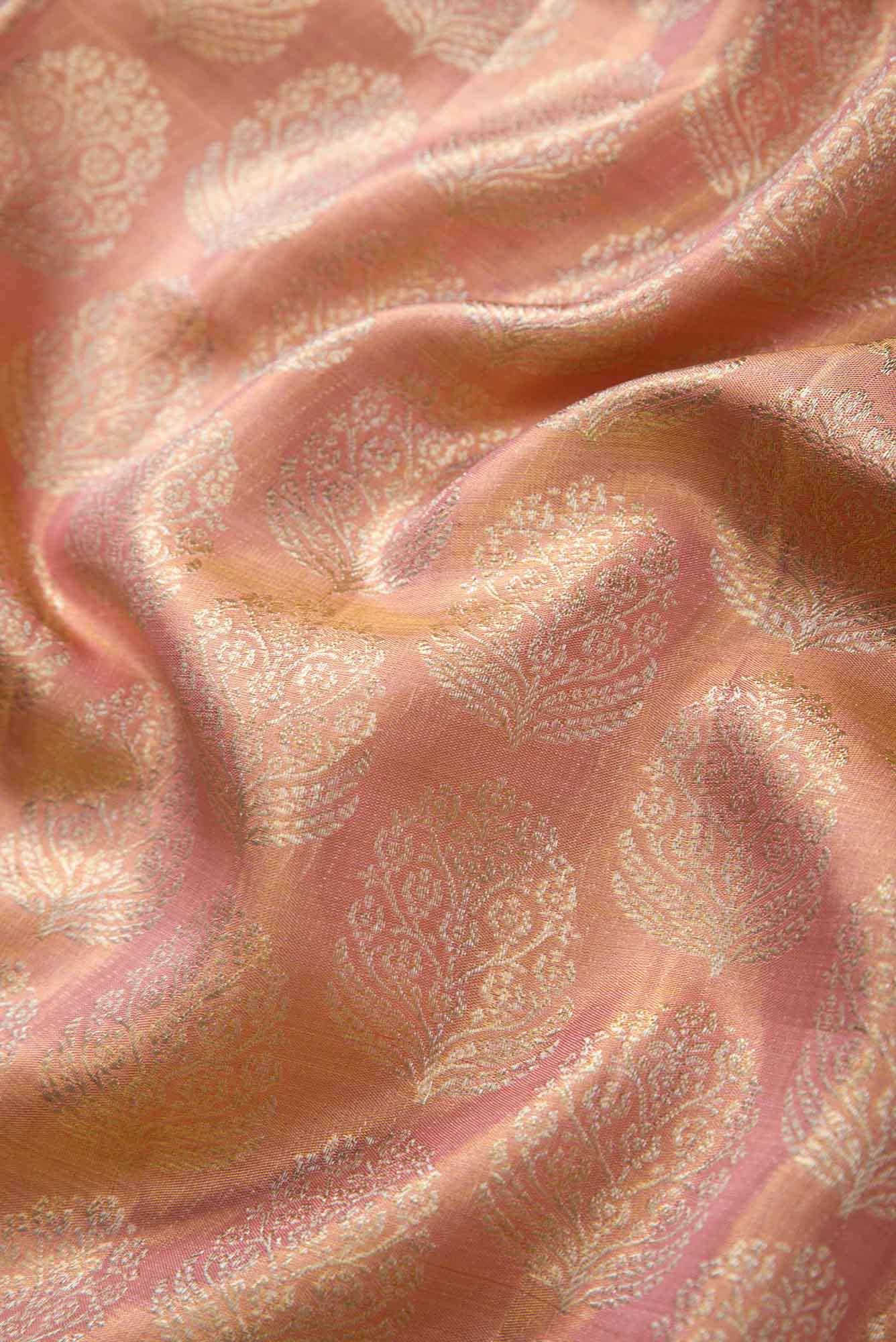Rose pink Dual Tone Kanjivaram Tissue Silk Saree - Image 3