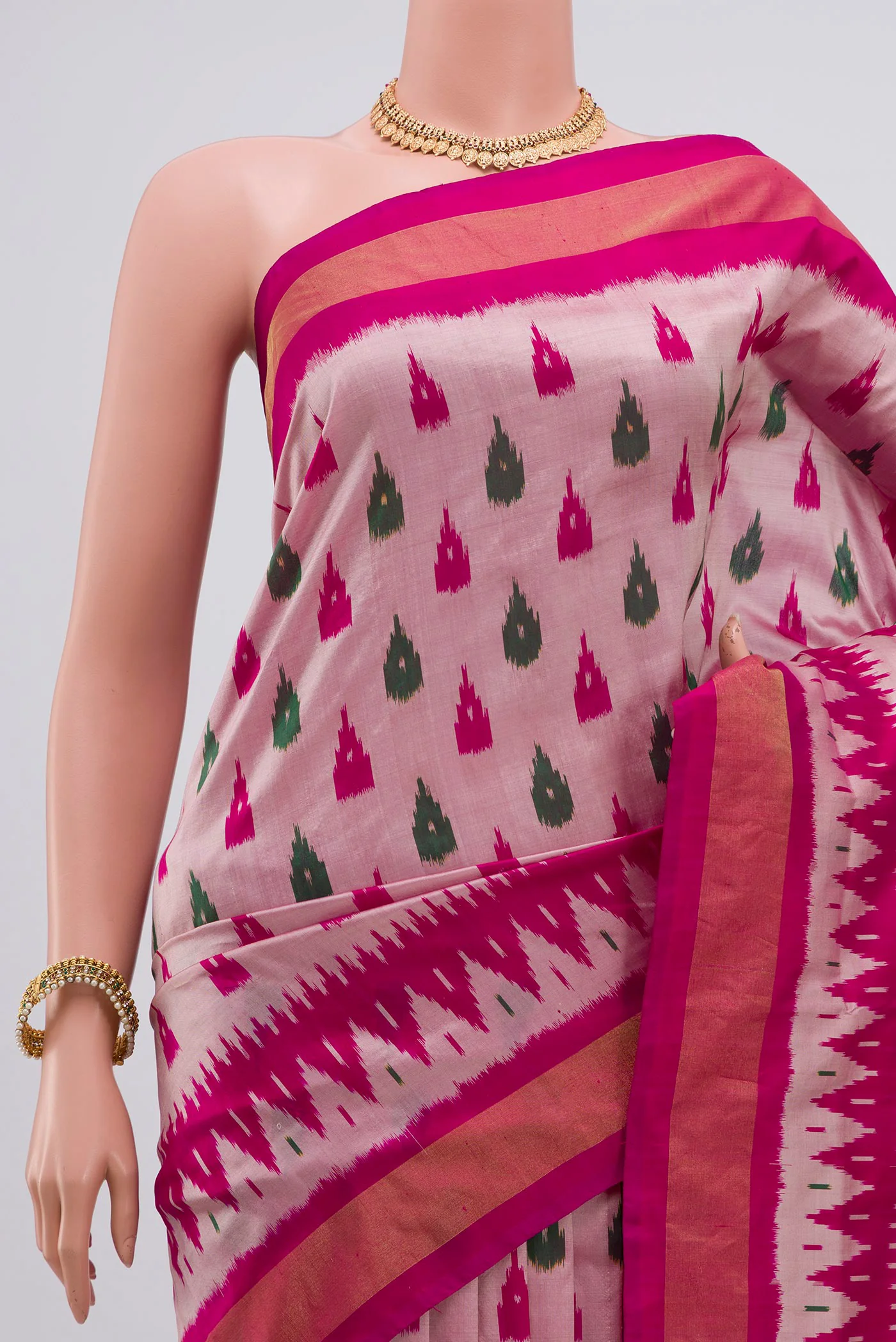 Rose pink Pochampally Silk Saree - Image 2