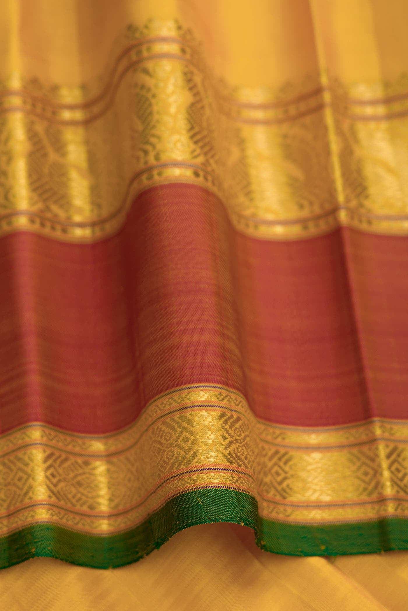 Pure Silk Pure Zari Royal Blue and Purple Dual Tone Kanchipuram Saree - Image 6