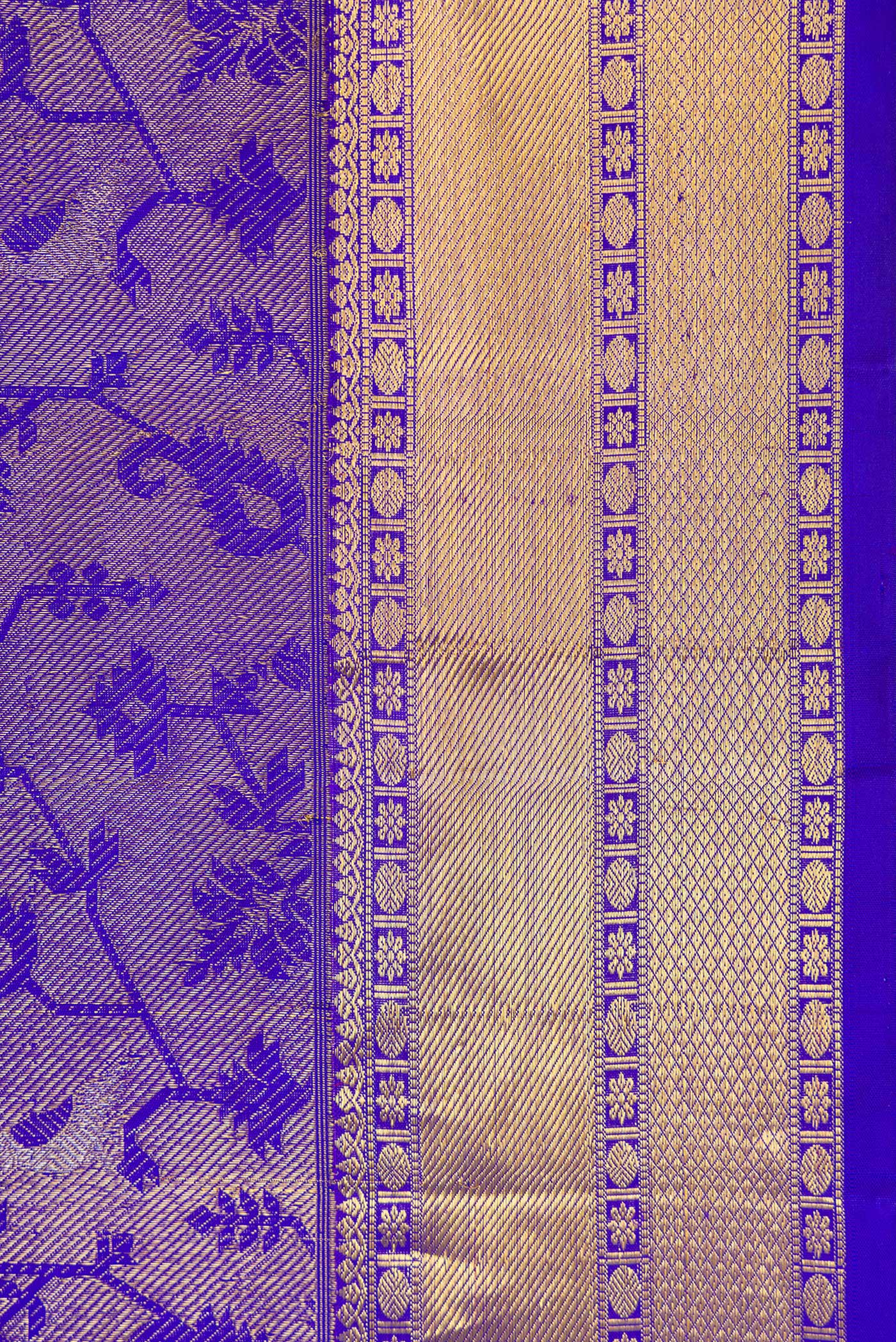 Royal Blue Kanchipuram Silk Saree - Image 3