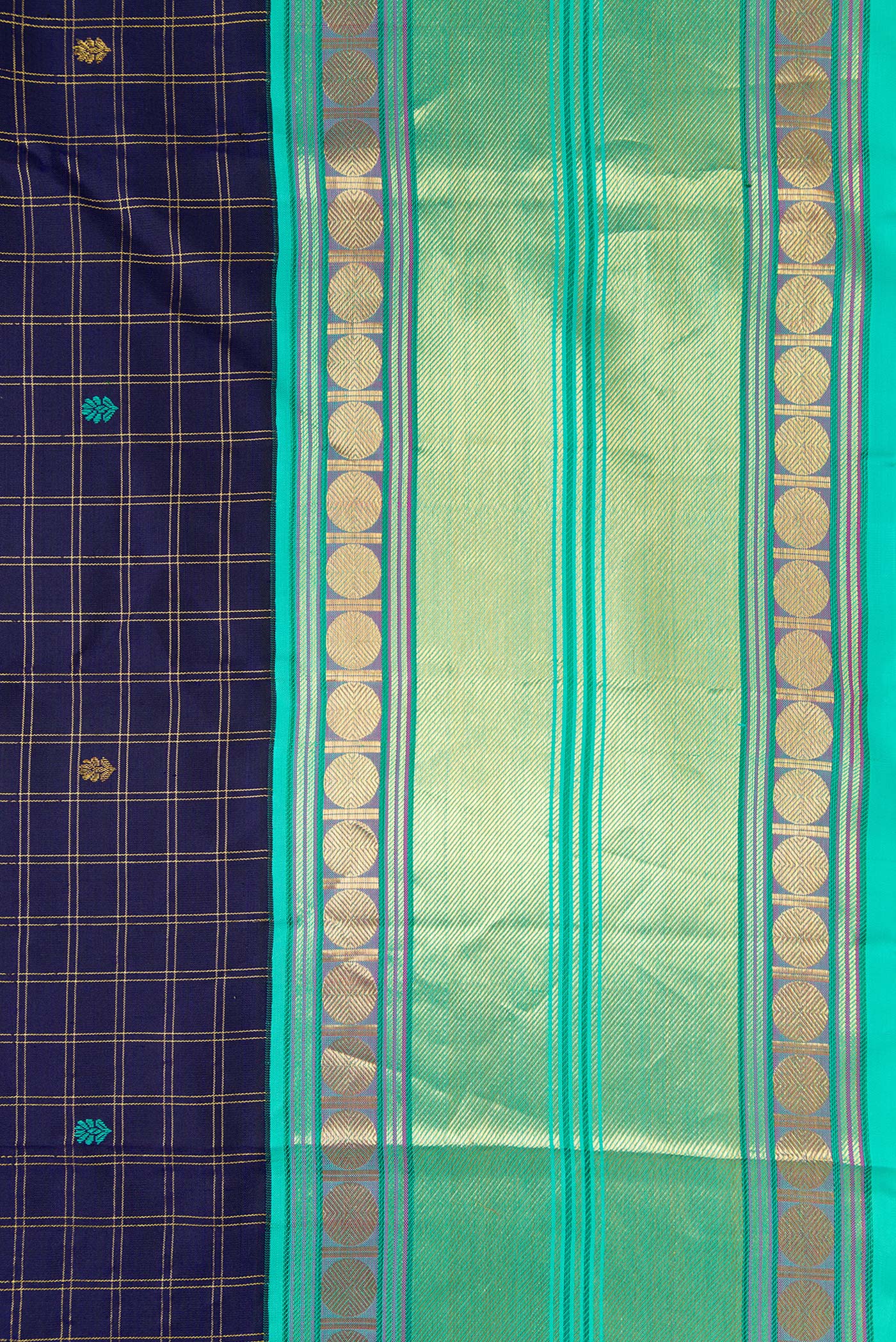 Navy Blue Kanjivaram Silk Saree - Image 3