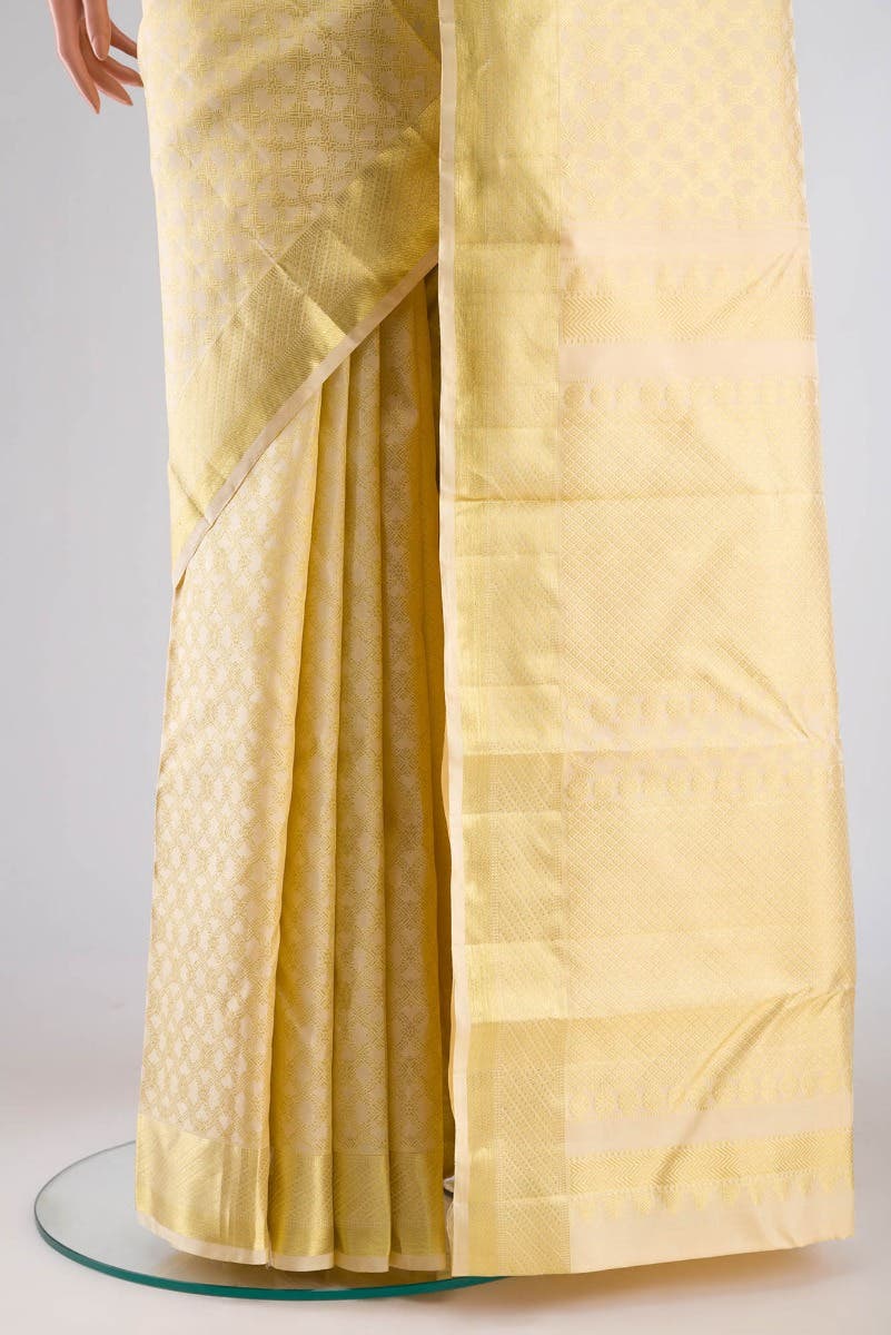 Rudrani-Cream Kanchipuram Silk Saree - Image 3