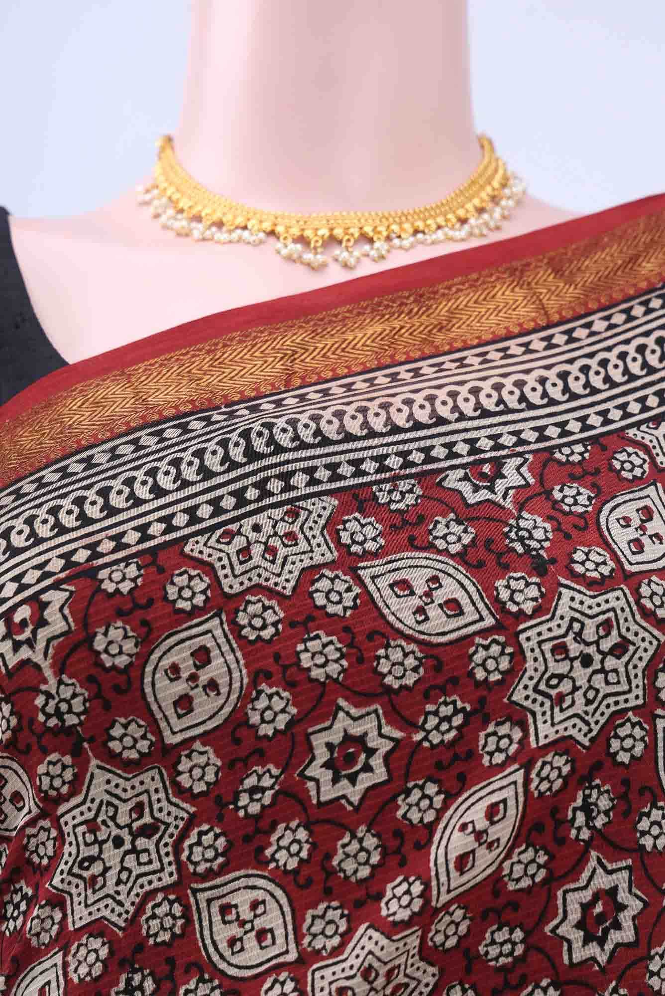 Rust Maheshwari Silk Cotton Saree - Image 2