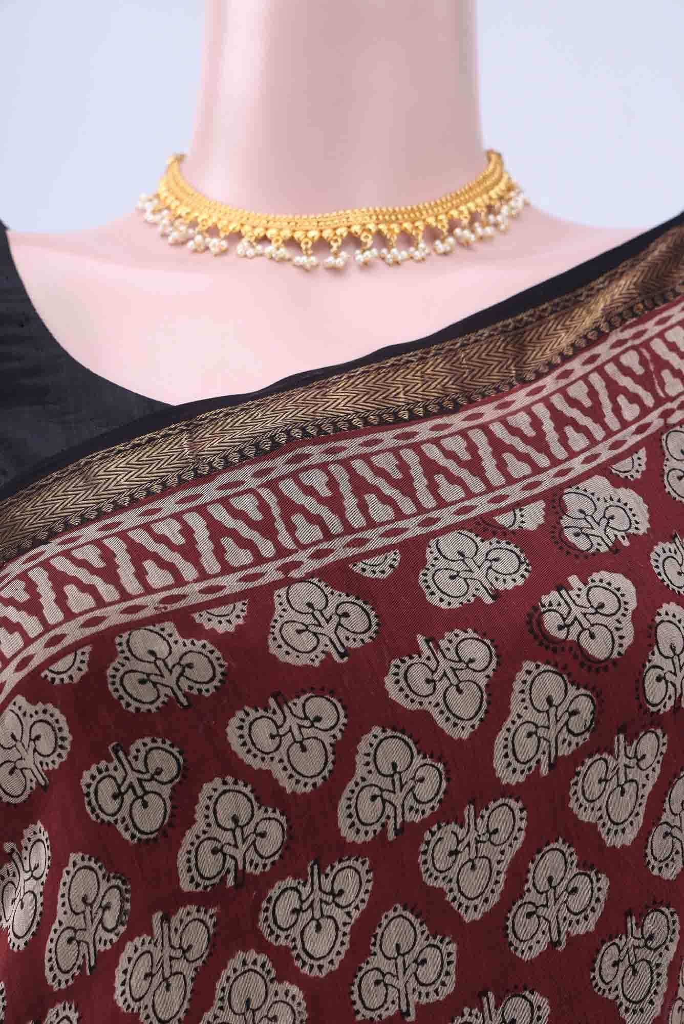 Rust Maheshwari Silk Cotton Saree - Image 2
