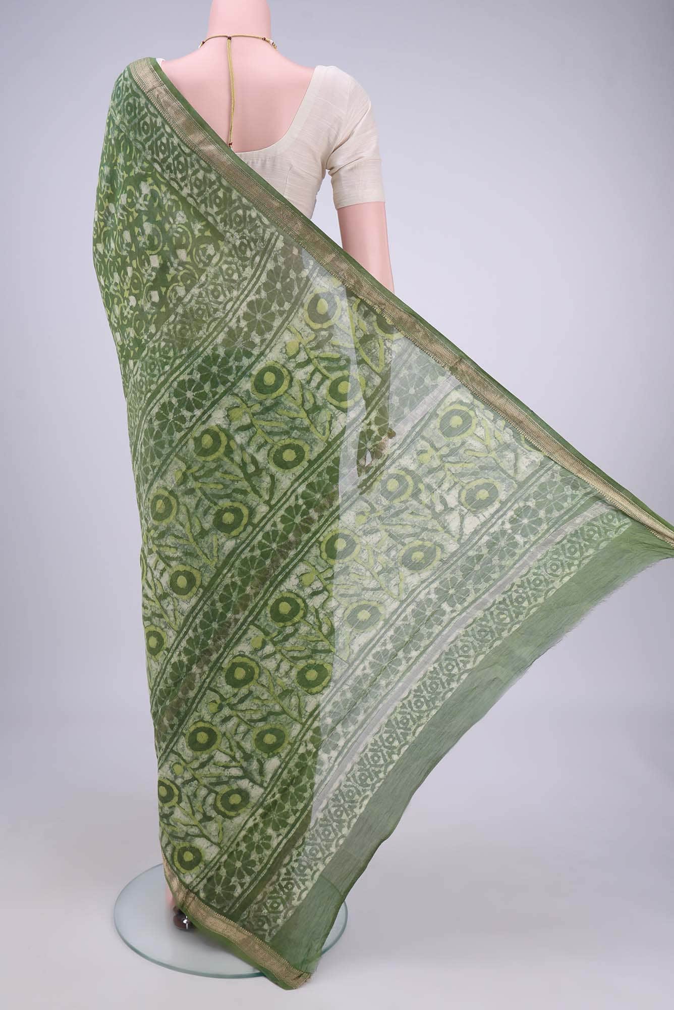 Sage Green Maheshwari Silk Cotton Saree - Image 2
