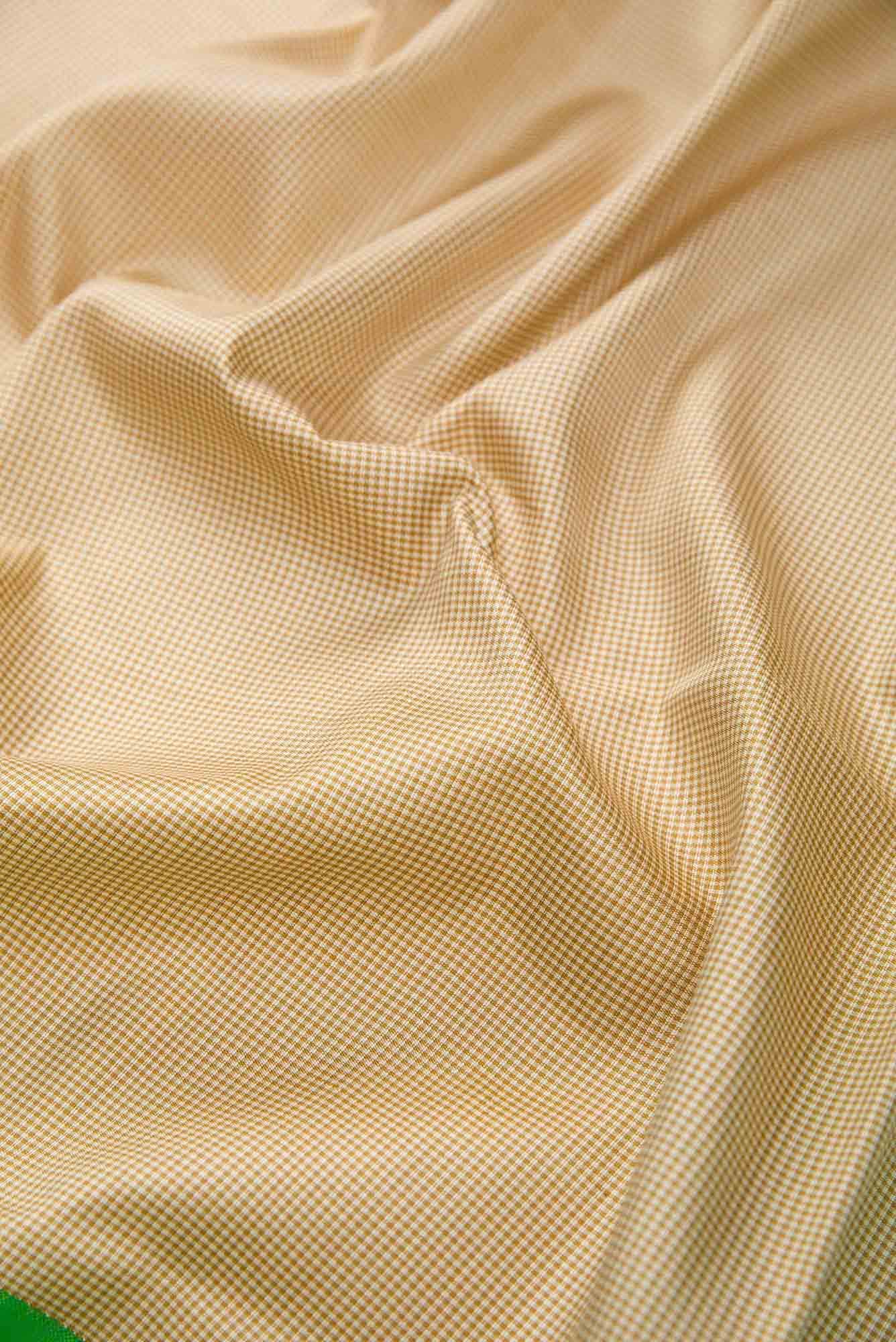 Pure Silk Pure Zari Sandal and Gold Dual Tone Kanchipuram Saree - Image 3