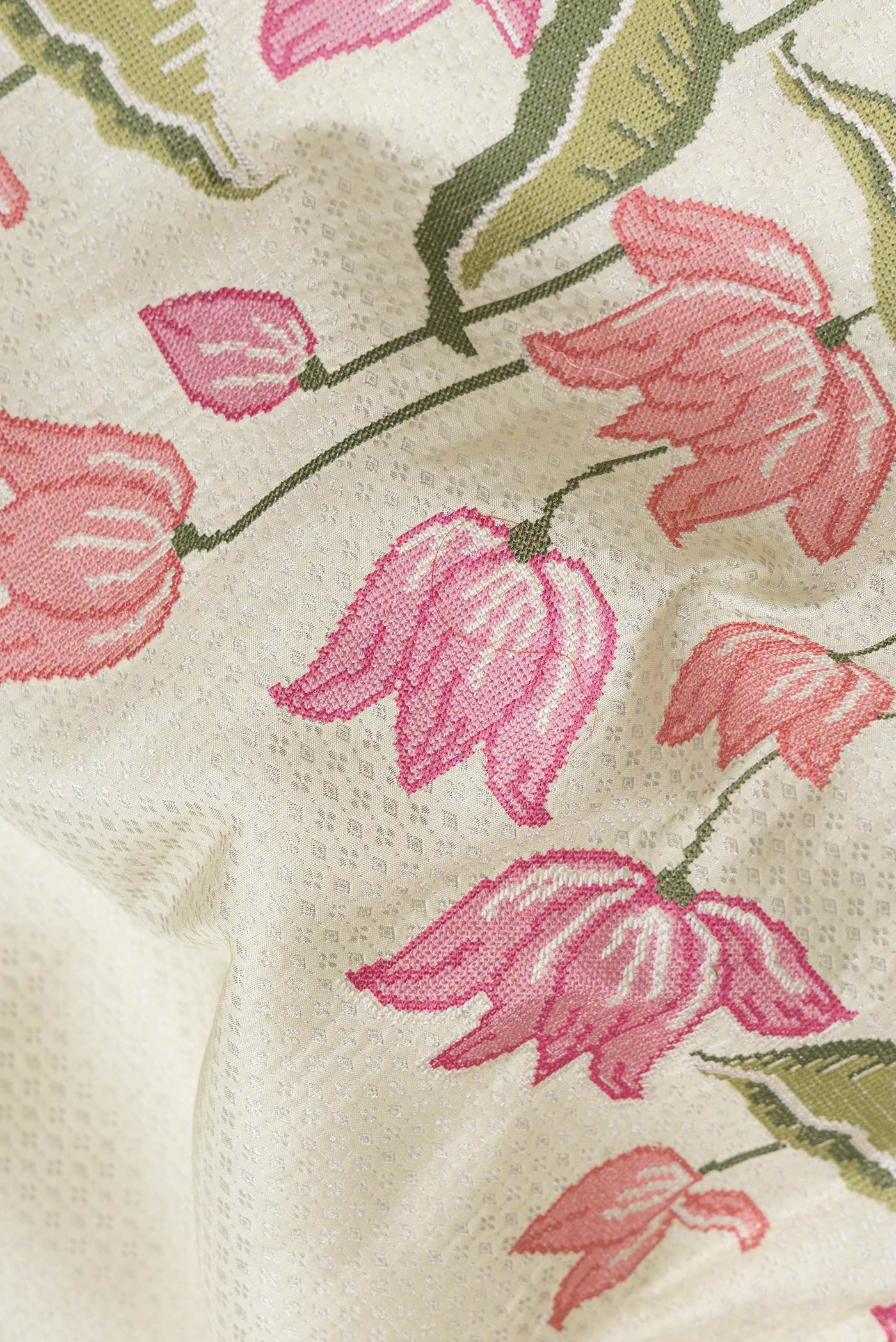 Cream Blended Banarasi Silk Saree - Image 2