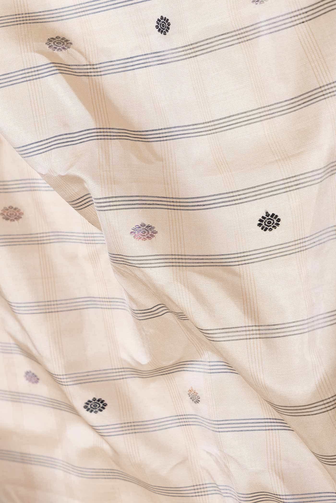Sandal Dual Tone Gadwal Silk Saree - Image 3