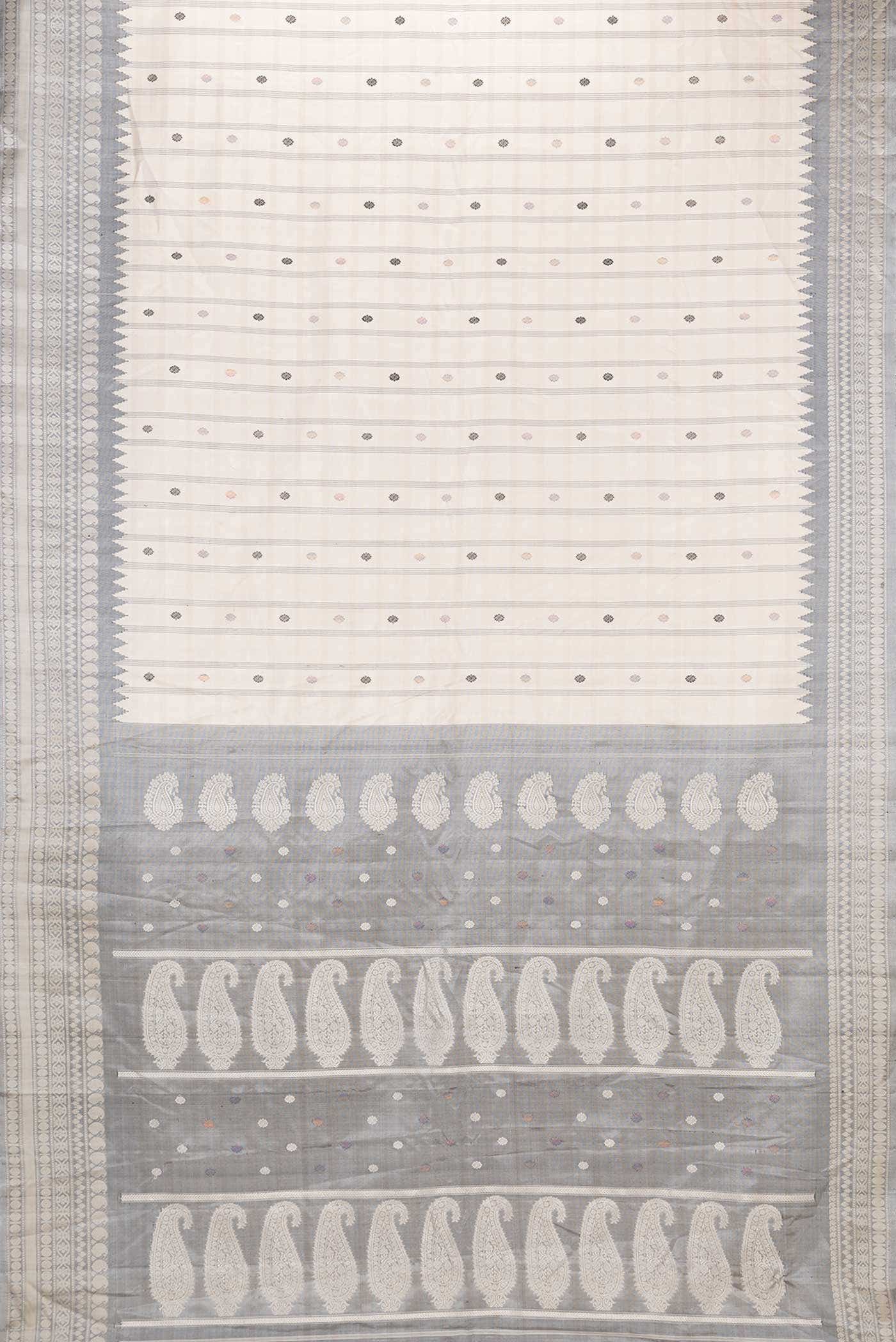 Sandal Dual Tone Gadwal Silk Saree - Image 4