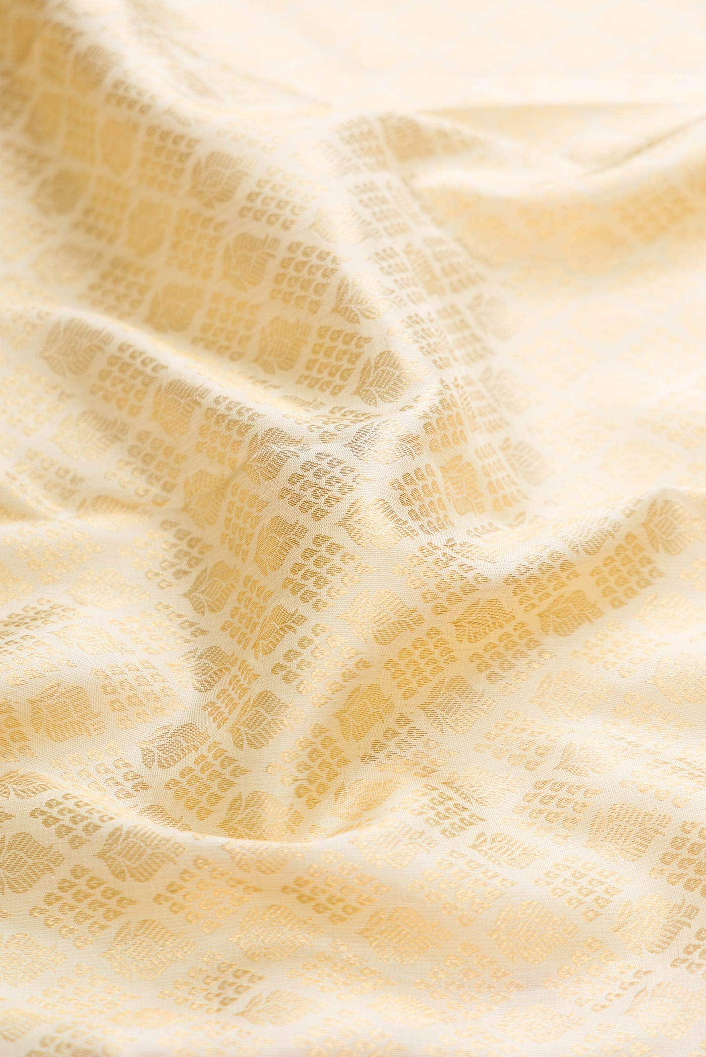 Sandal Kanchipuram Silk Saree - Image 3