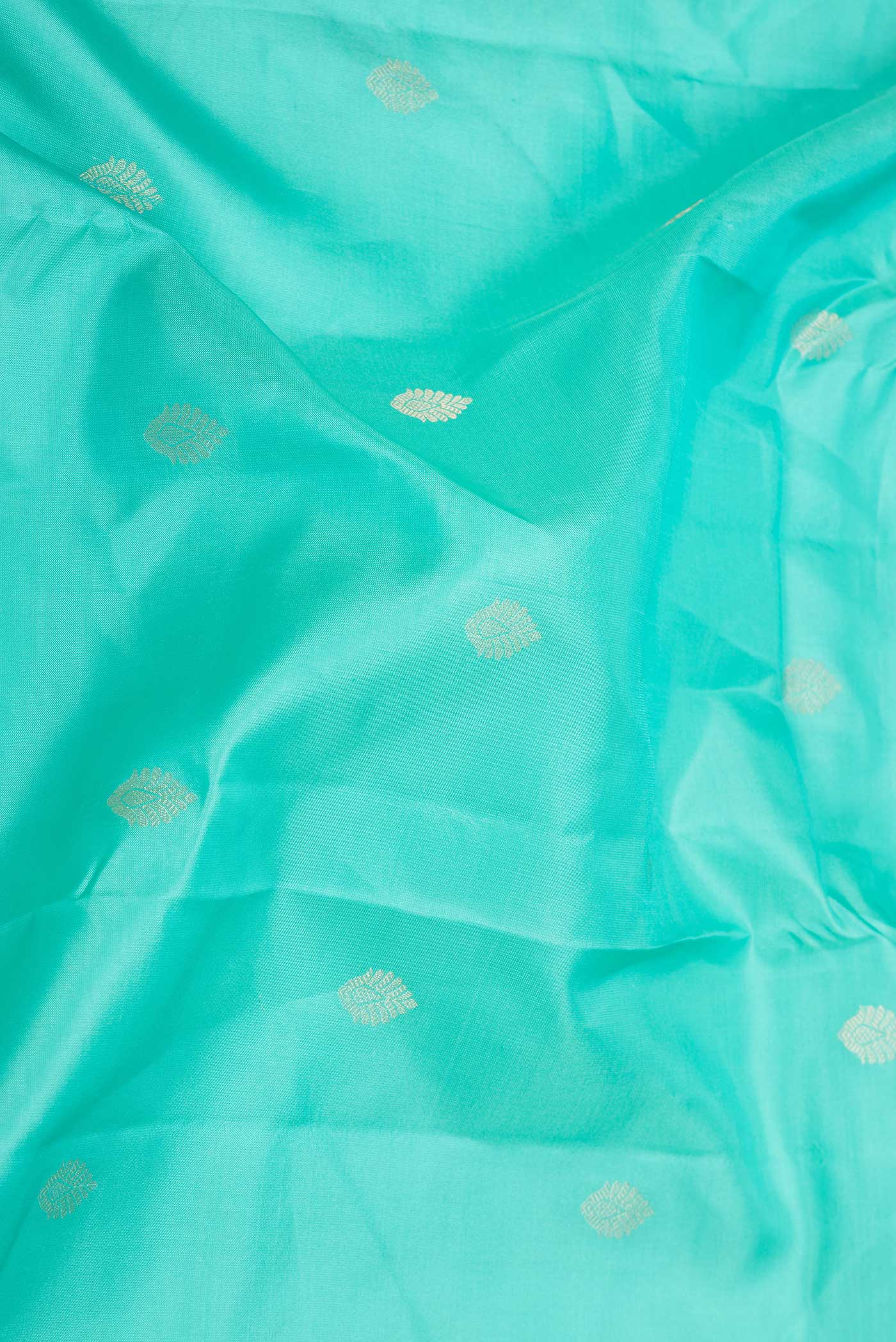 Sea Green Dual Tone Kanchipuram Saree - Image 2