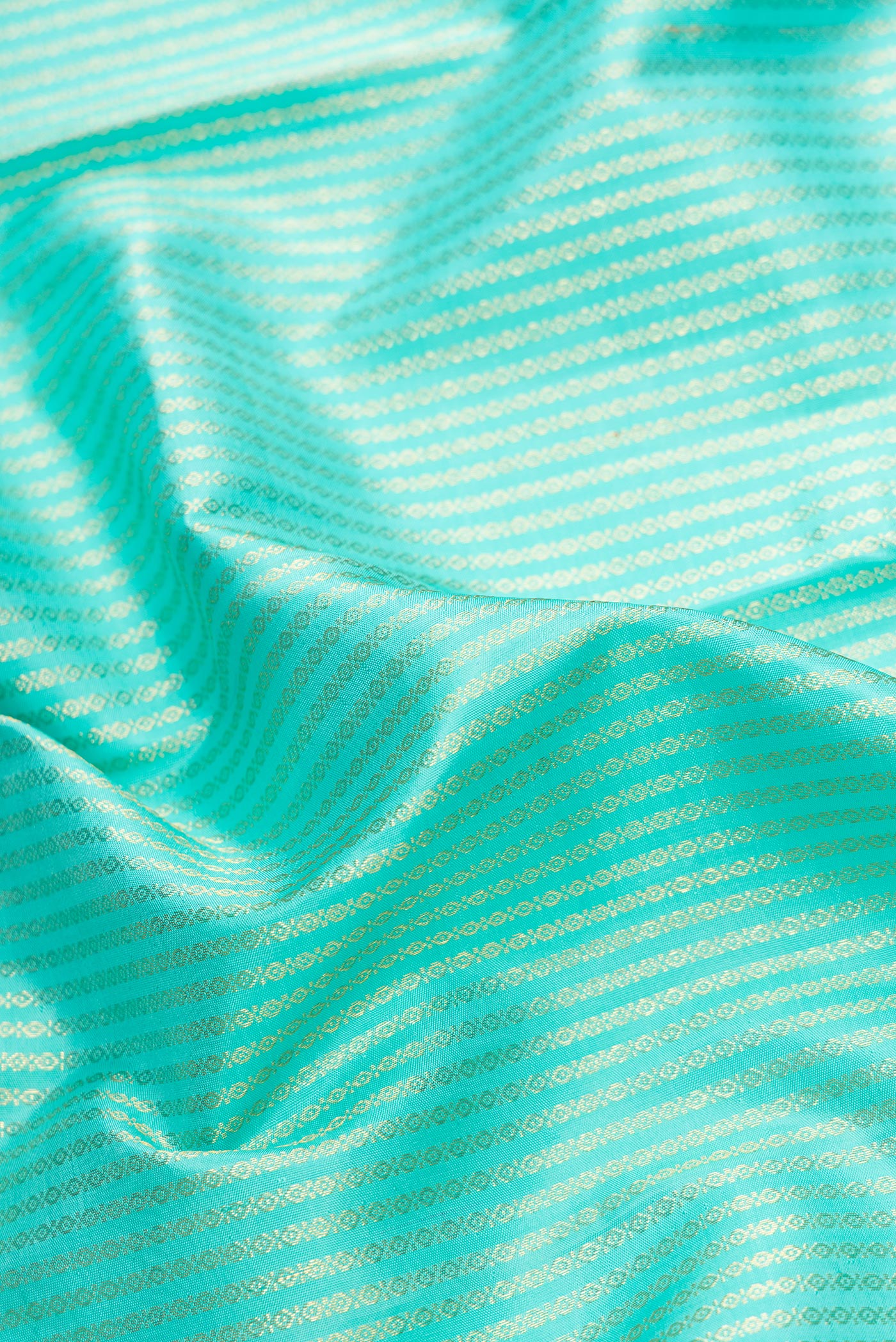 Turquoise Kanchipuram Silk Saree - Image 2