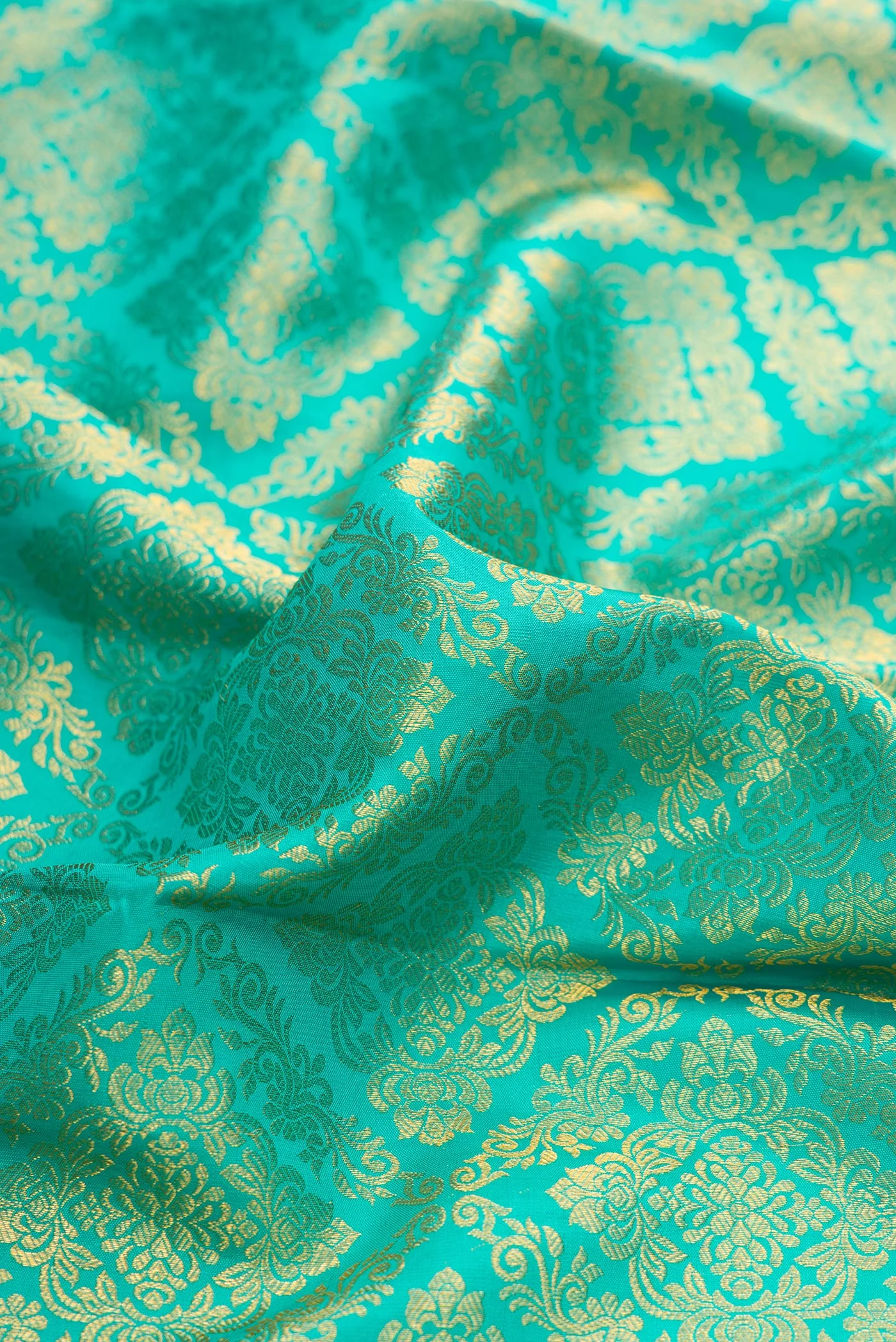 Turquoise Kanchipuram Silk Saree - Image 2