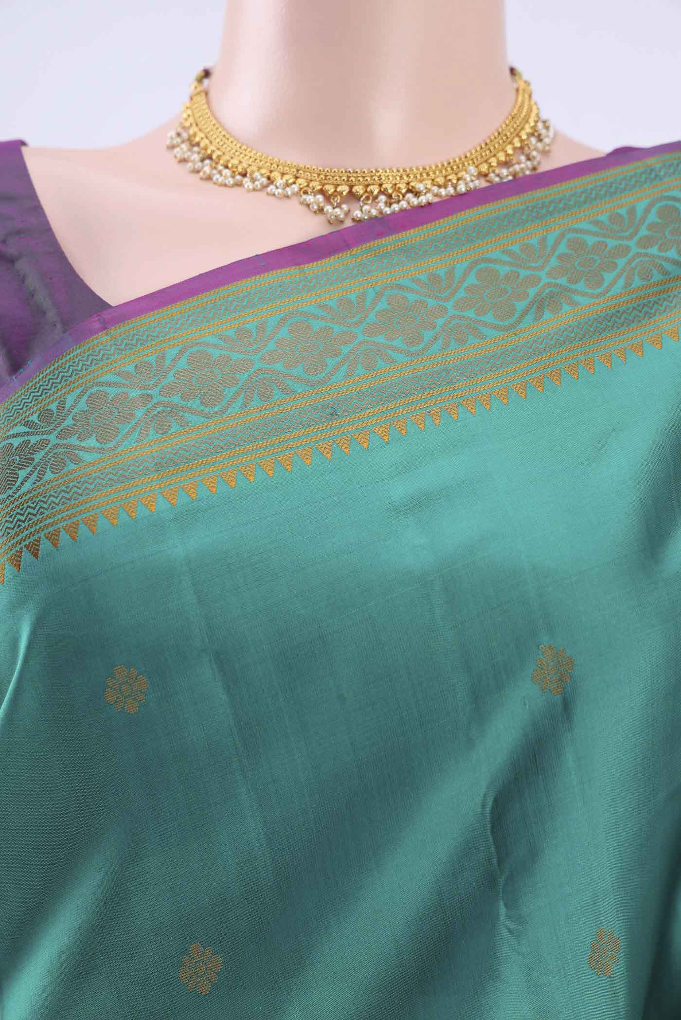 Sea Green Dual Tone Kanchipuram Silk Saree - Image 2