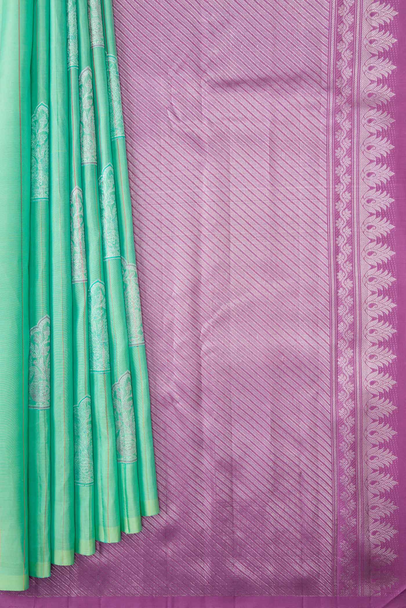 Sea Green Dual Tone Kanjivaram Silk Saree - Image 3