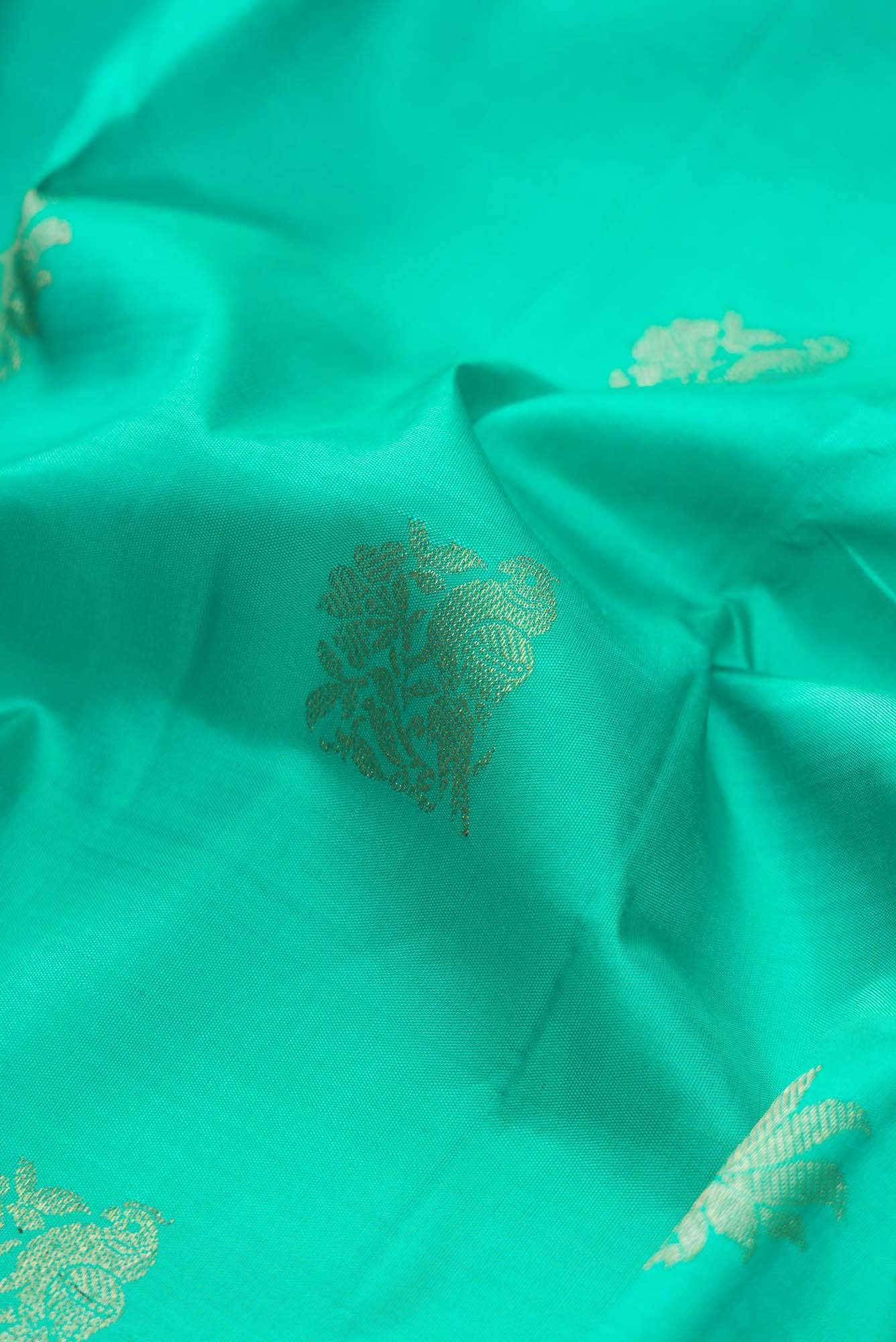 Pure Silk Pure Zari Sea Green Dual Tone Kanjivaram Saree - Image 3