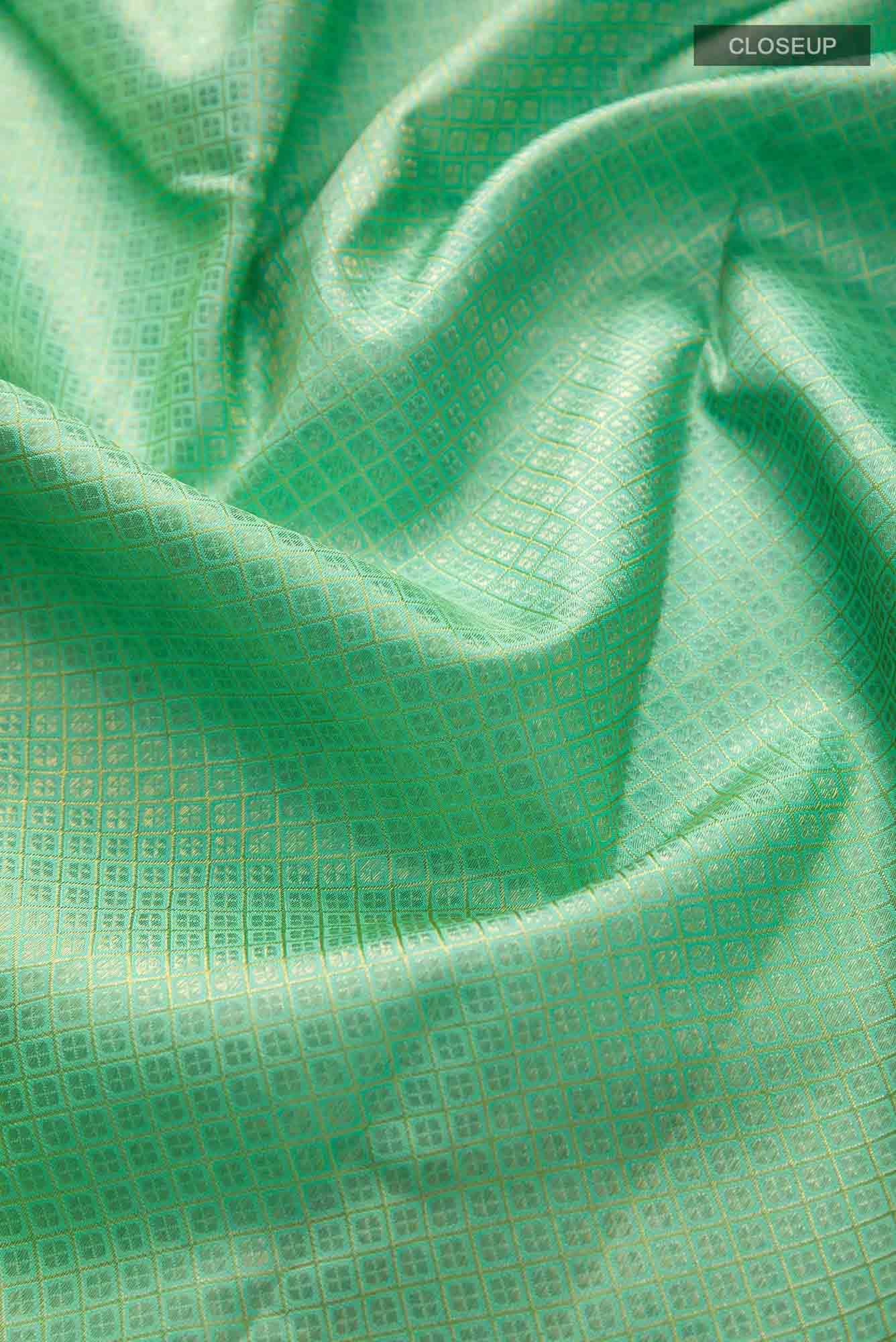 Pure Silk Pure Zari Sea Green Dual Tone Kanjivaram Saree - Image 3