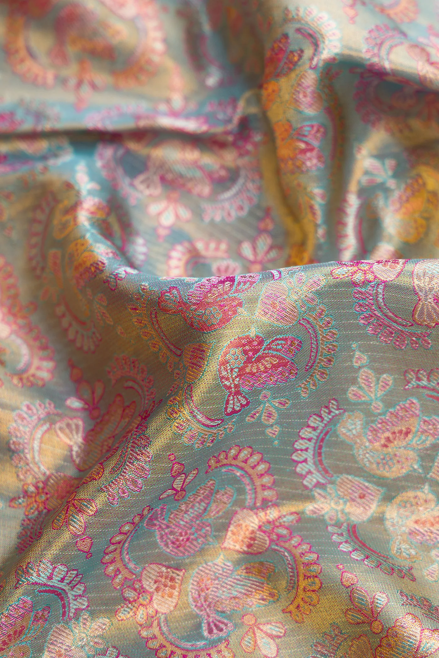 Sea Green Dual Tone Kanjivaram Tissue Silk Saree - Image 2