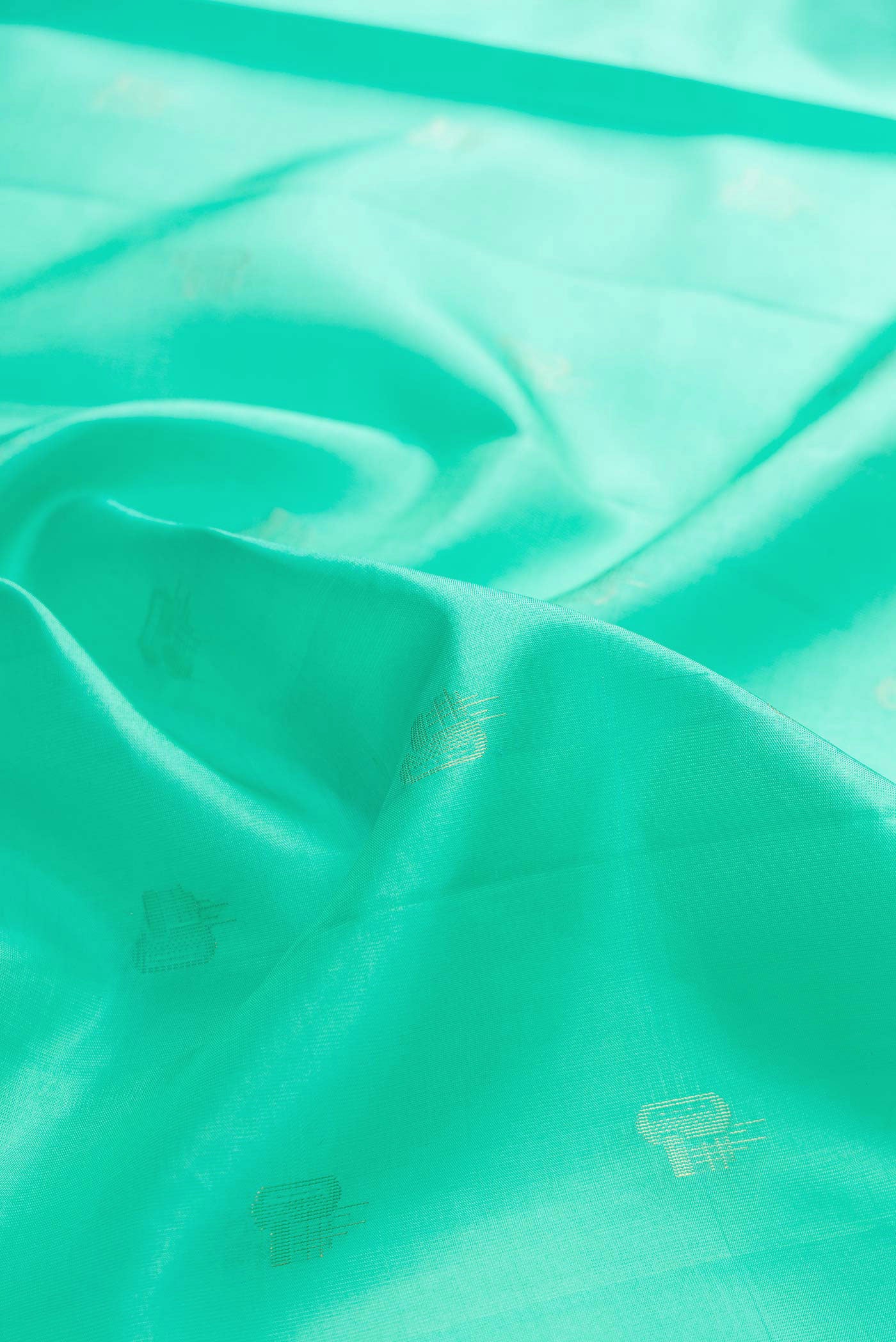 Sea Green Dual Tone Soft Silk Saree - Image 2