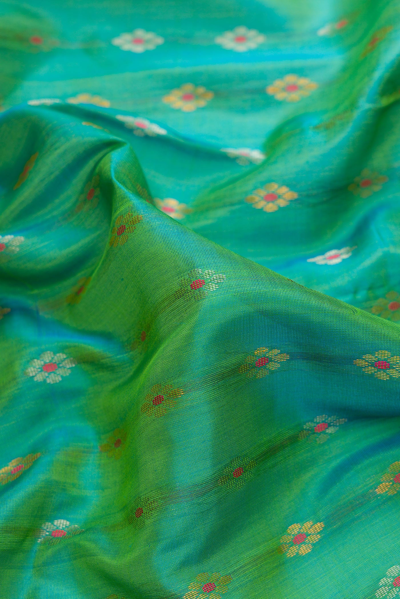 Sea Green Dual Tone Uppada Silk Saree - Image 2