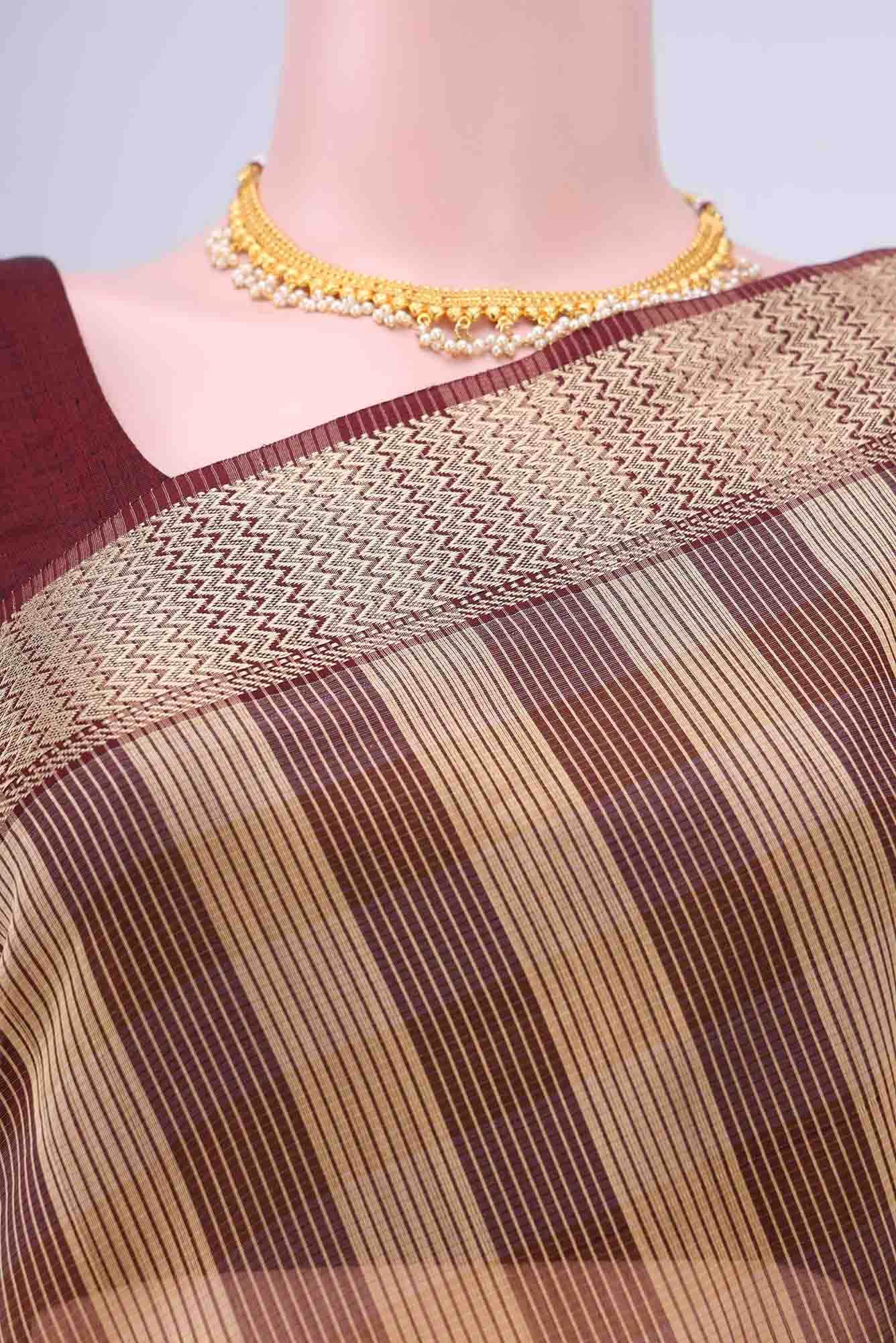 short color Dual Tone Maheshwari Silk Cotton Saree - Image 3