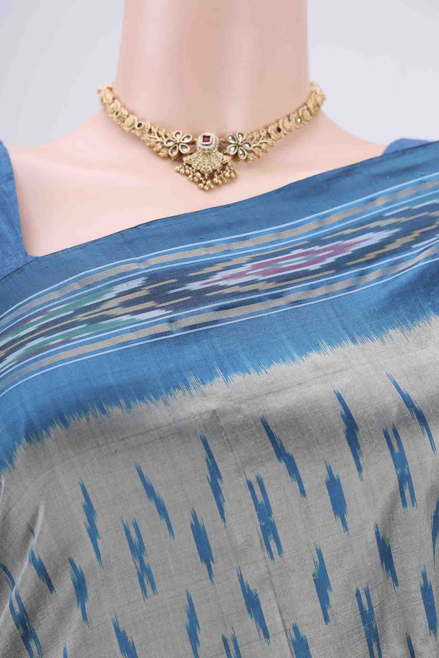 Grey Pochampally Silk Saree - Image 2