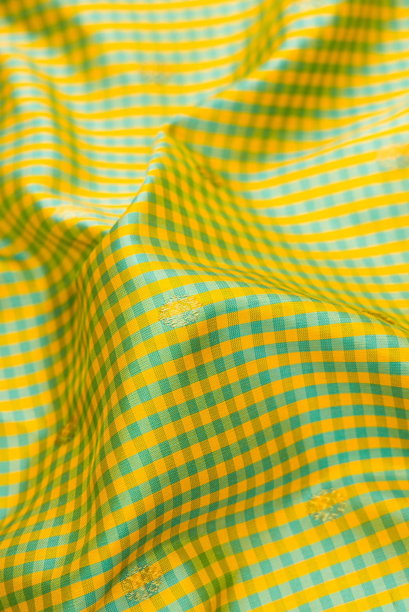 Multi Color Gadwal Silk Saree - Image 2