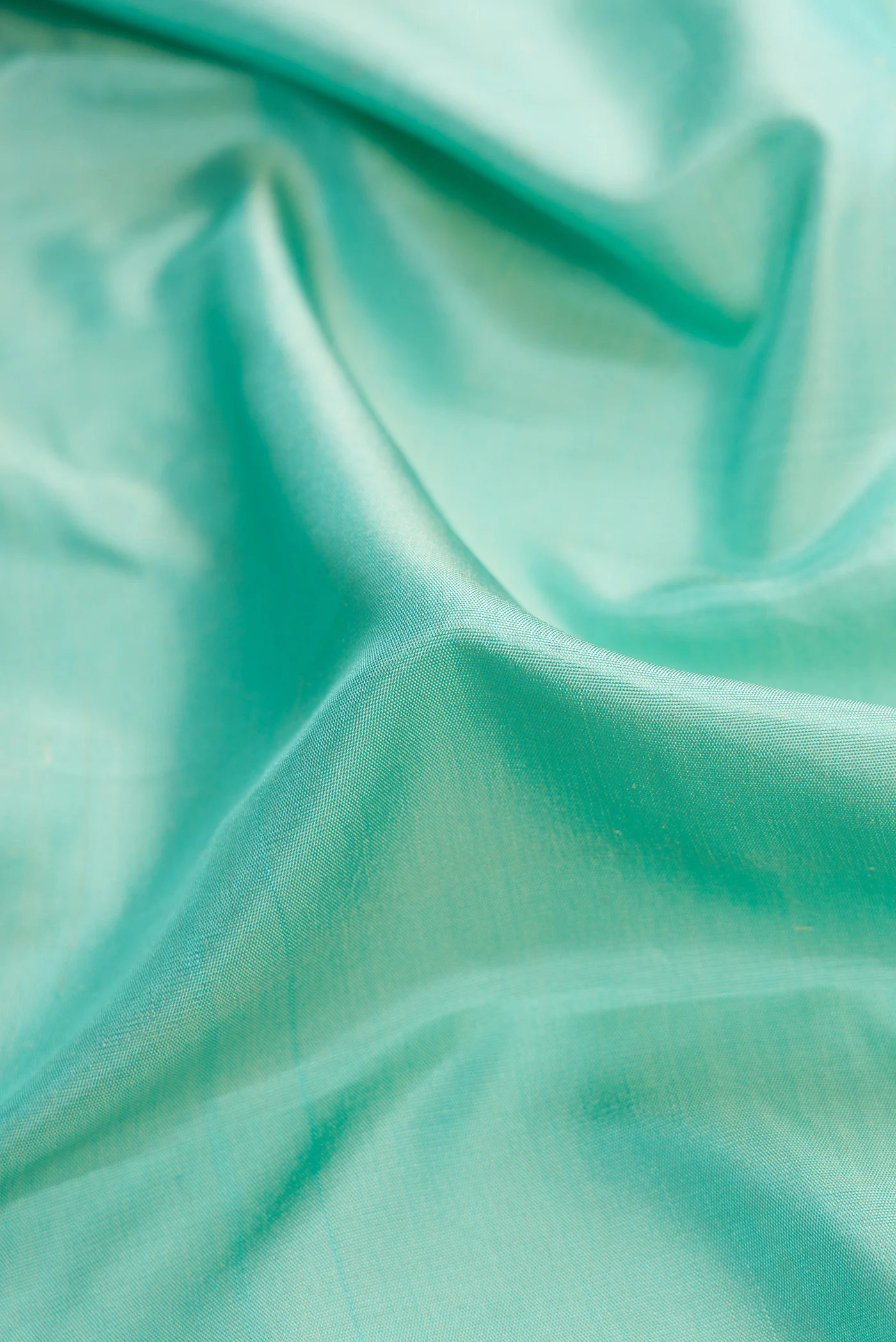 Light Blue Gadwal Silk Saree - Image 2