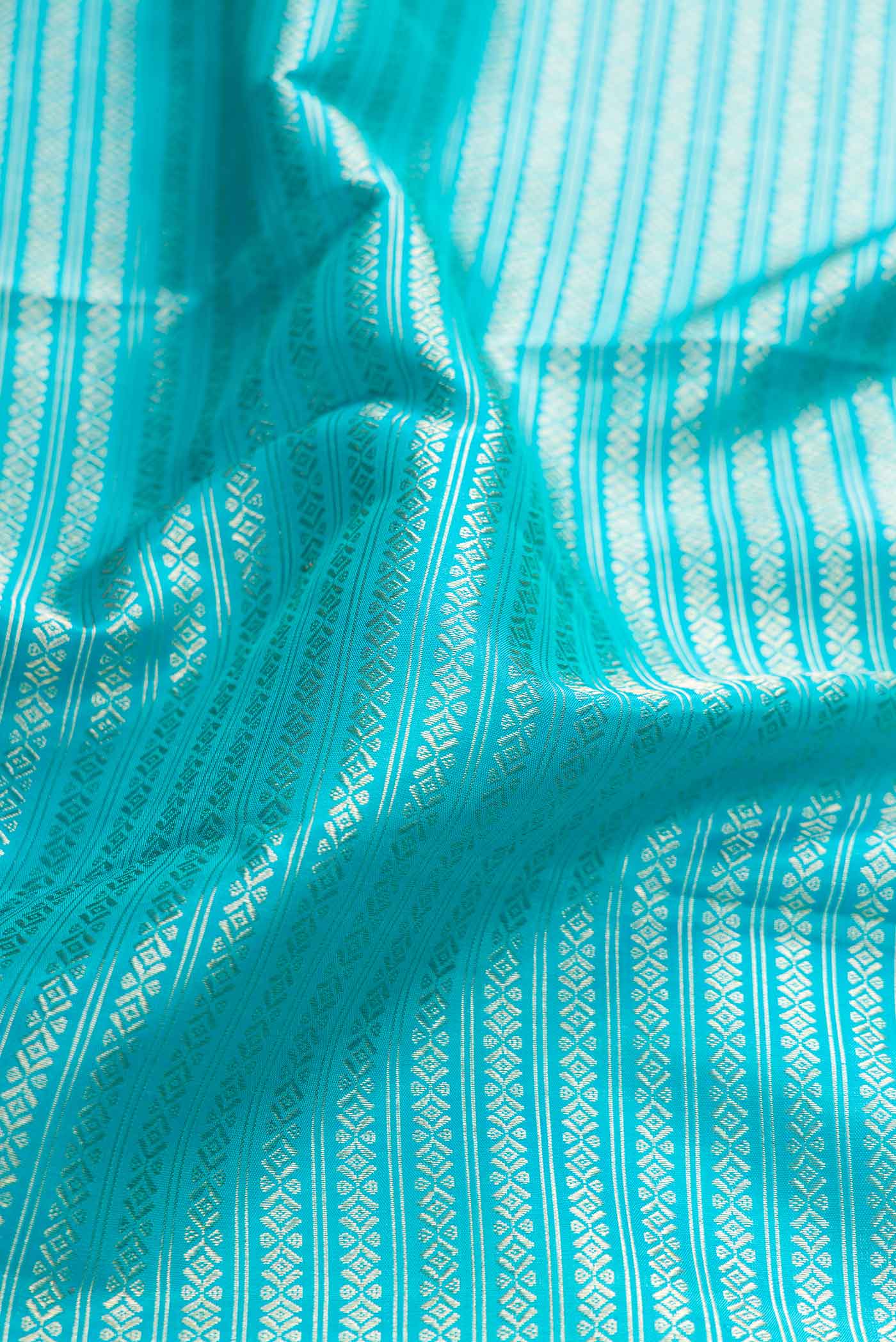 Sky Blue Dual Tone Kanchipuram Silk Saree - Image 2