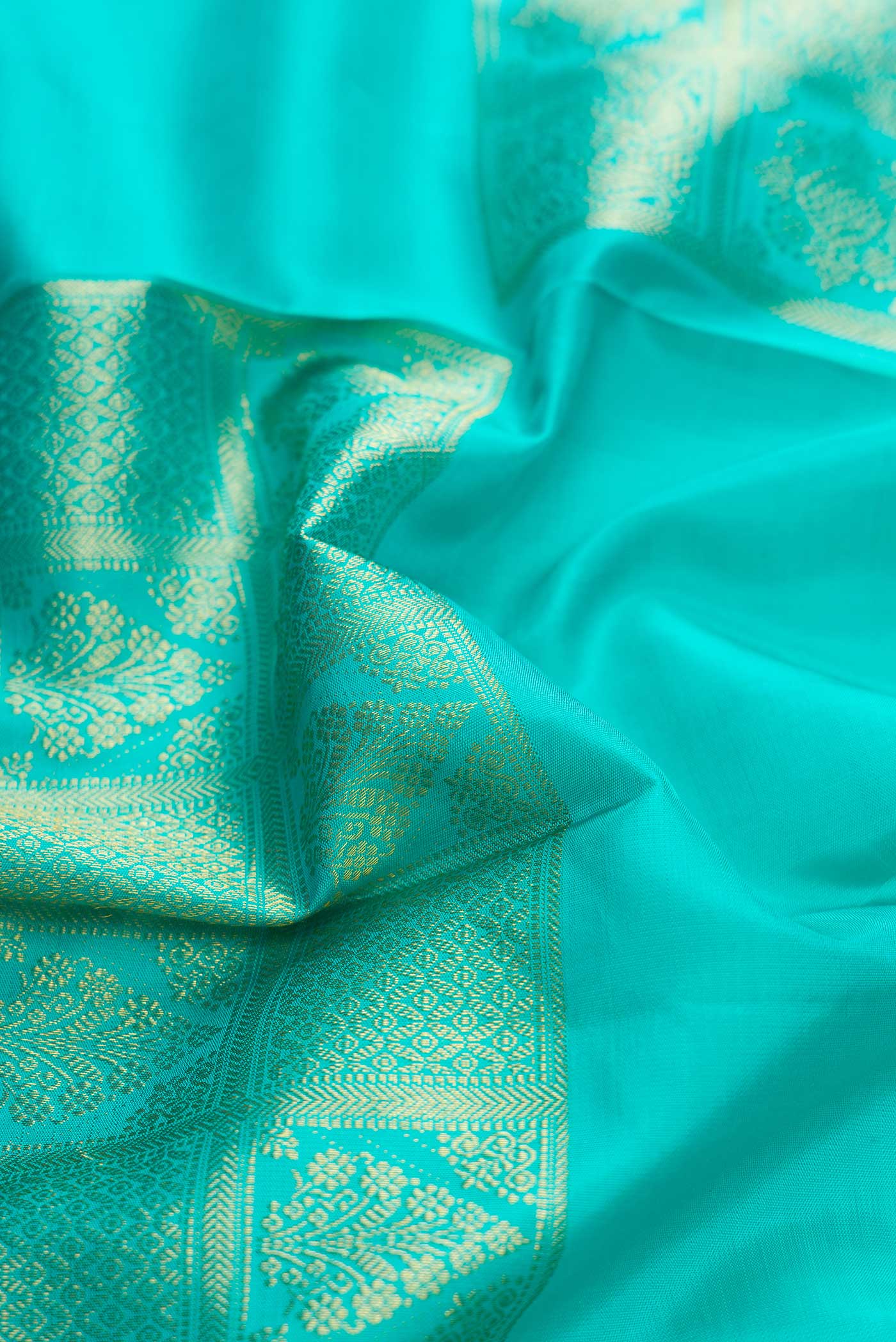 Sky Blue Dual Tone Kanjivaram Silk Saree - Image 2