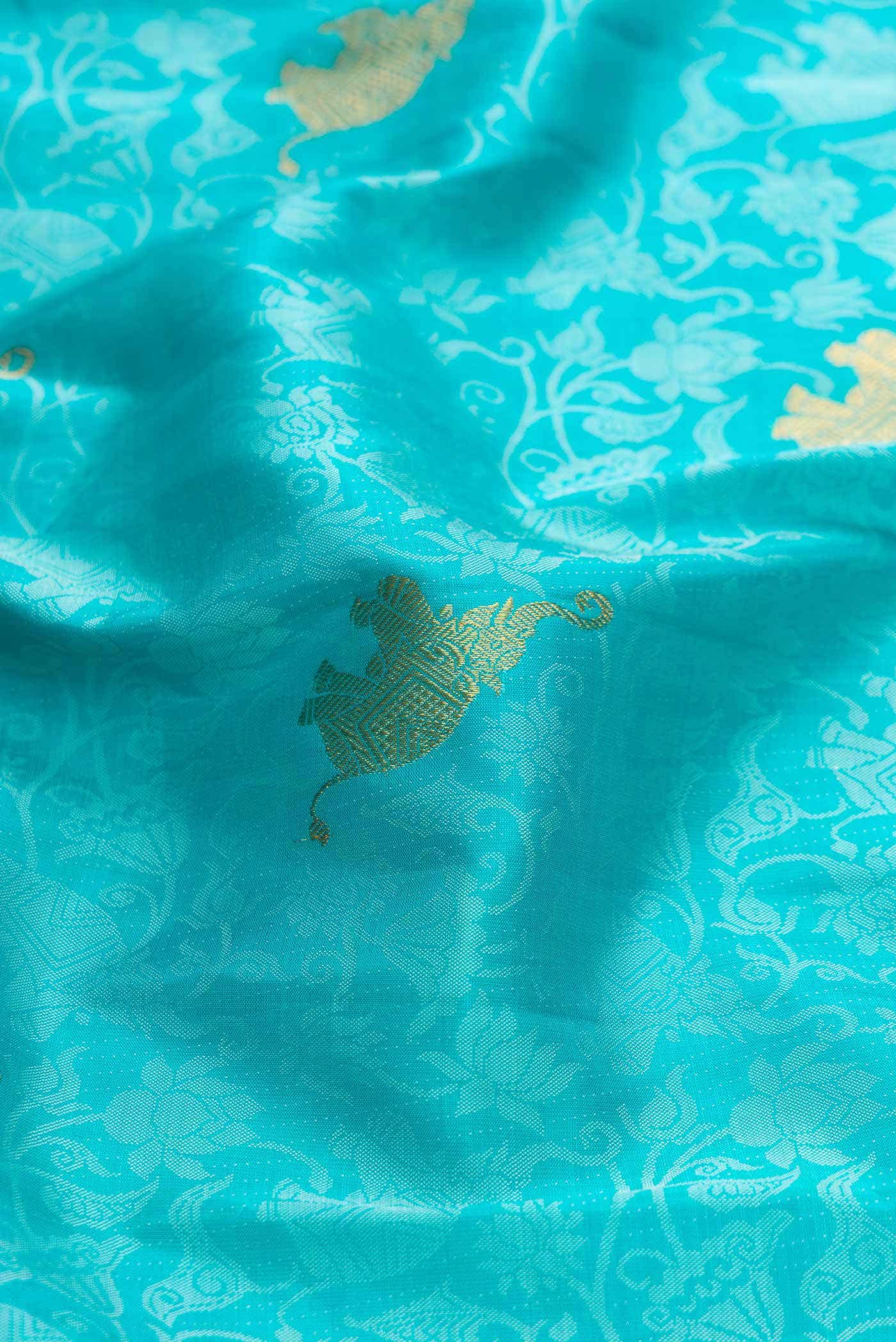 Pure Silk Pure Zari Sky Blue Dual Tone Kanjivaram Saree - Image 3