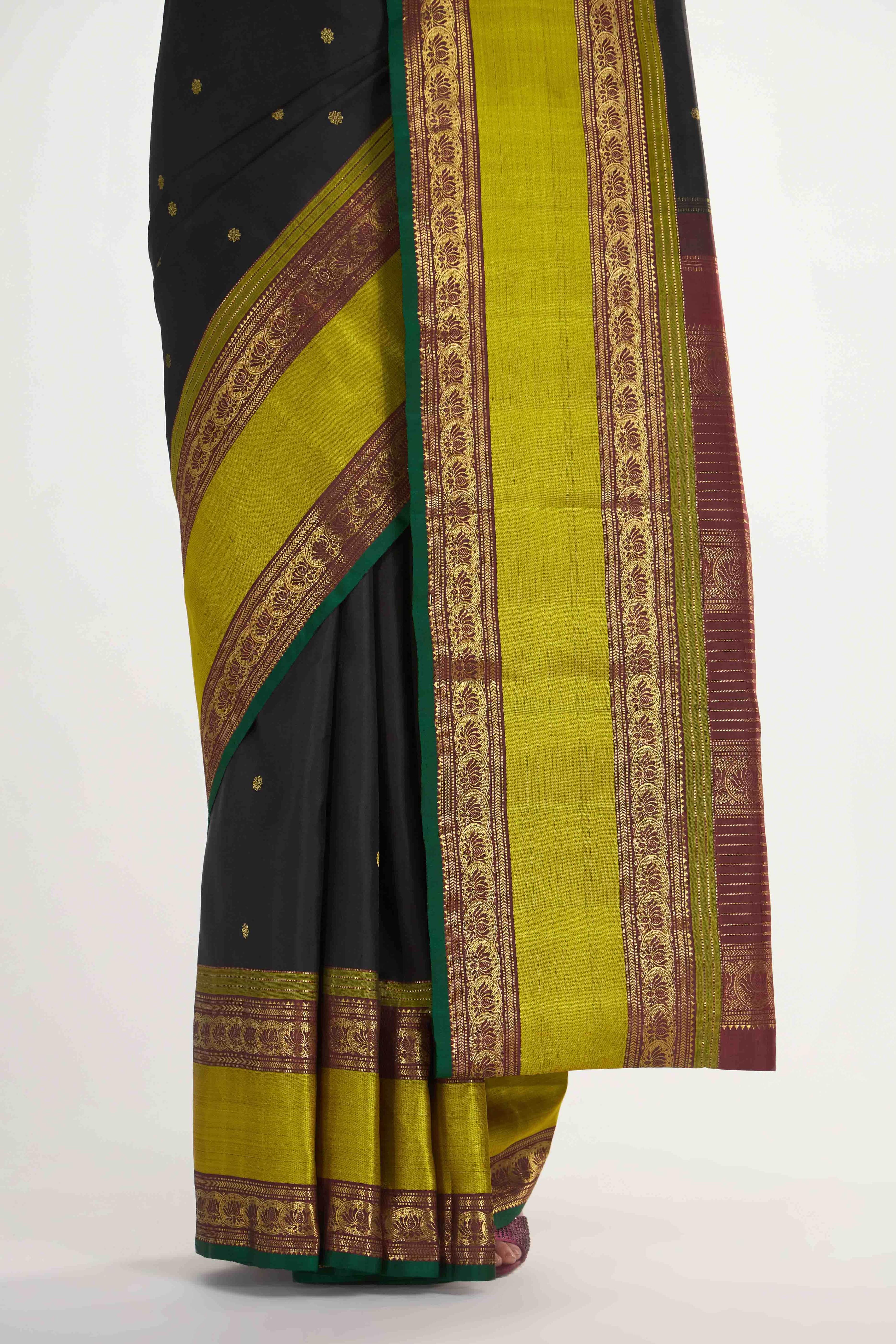 Tamira-Pure Silk Pure Gold Zari Black Kanchipuram Saree - Image 5
