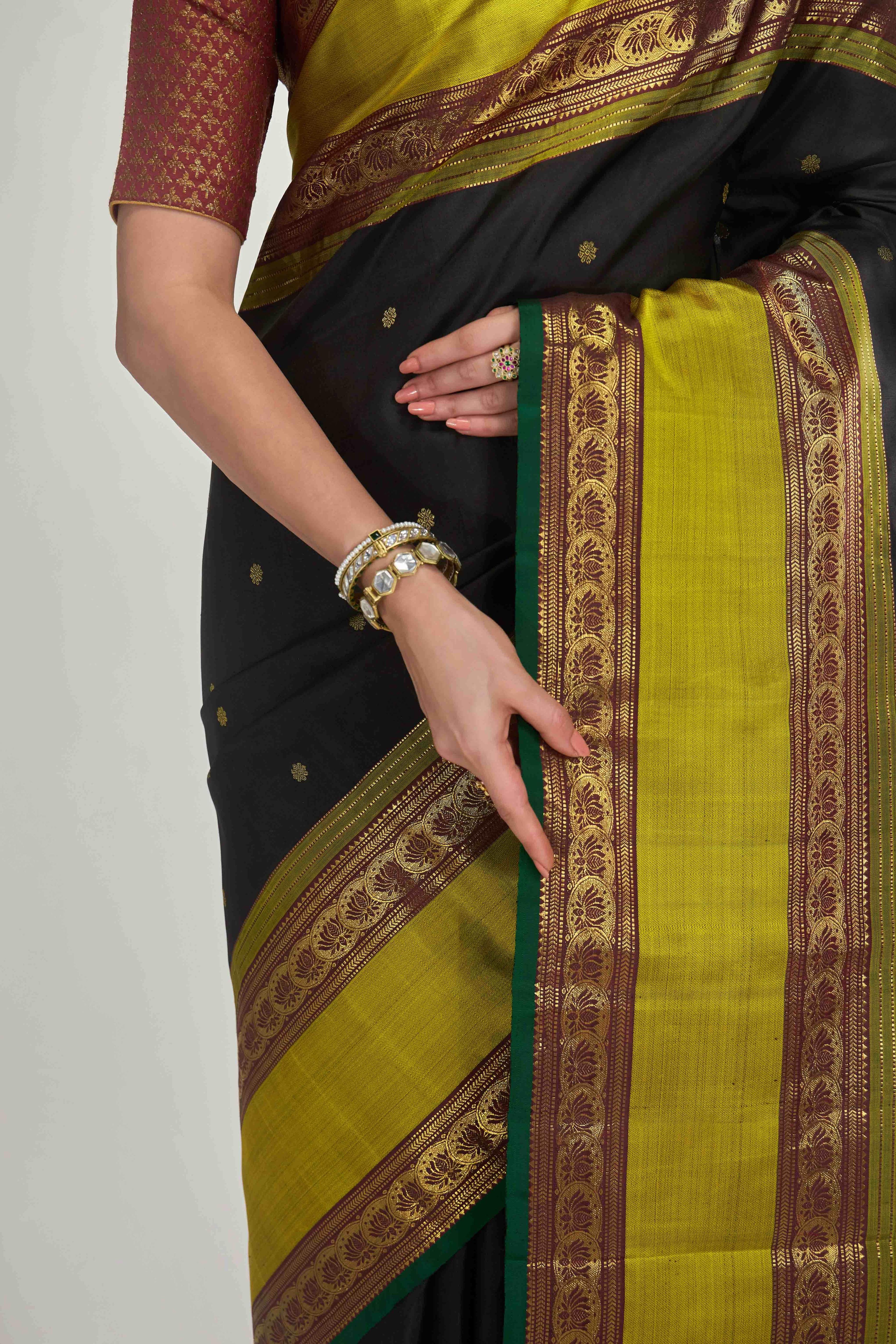 Tamira-Pure Silk Pure Gold Zari Black Kanchipuram Saree - Image 6