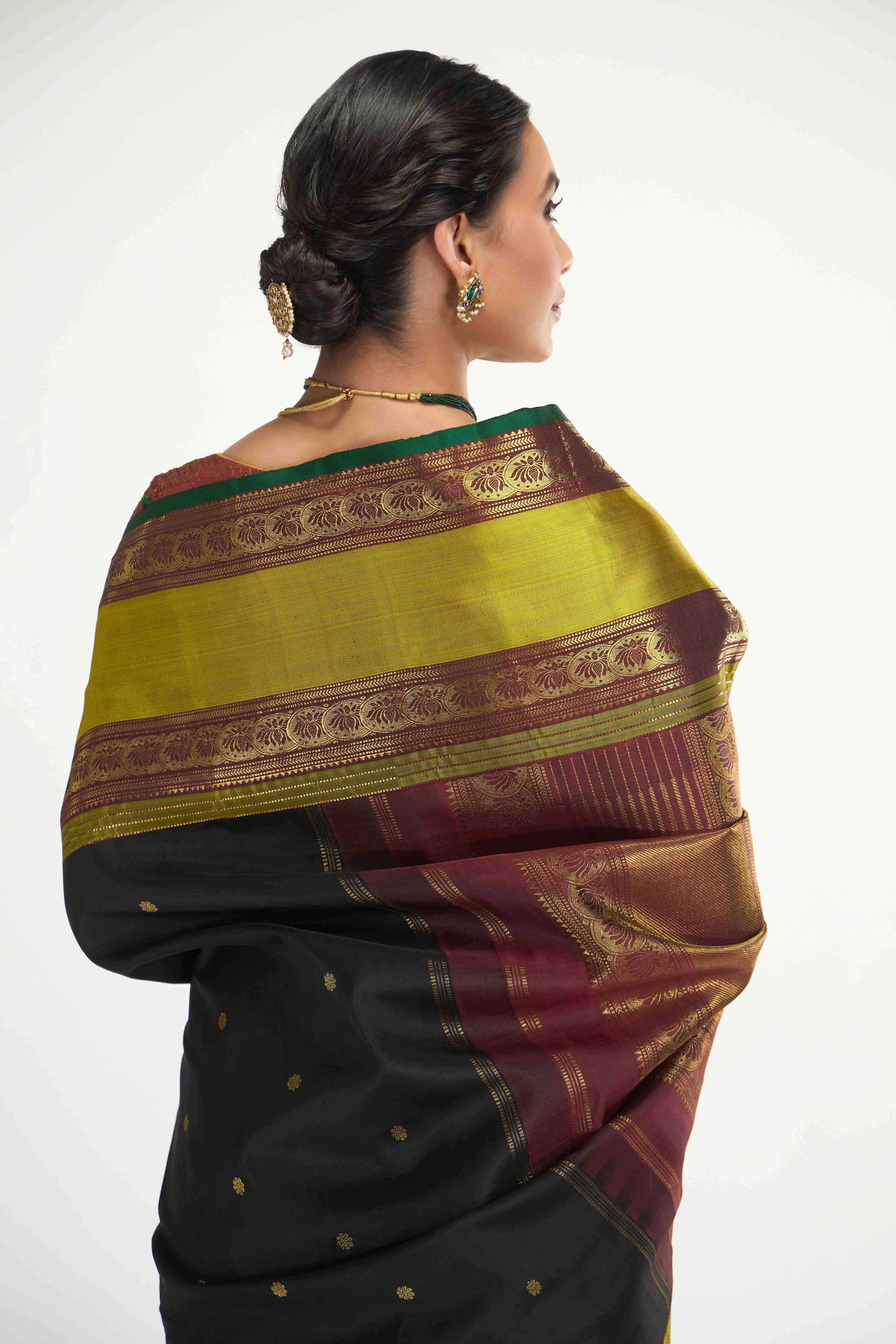 Tamira-Pure Silk Pure Gold Zari Black Kanchipuram Saree - Image 7