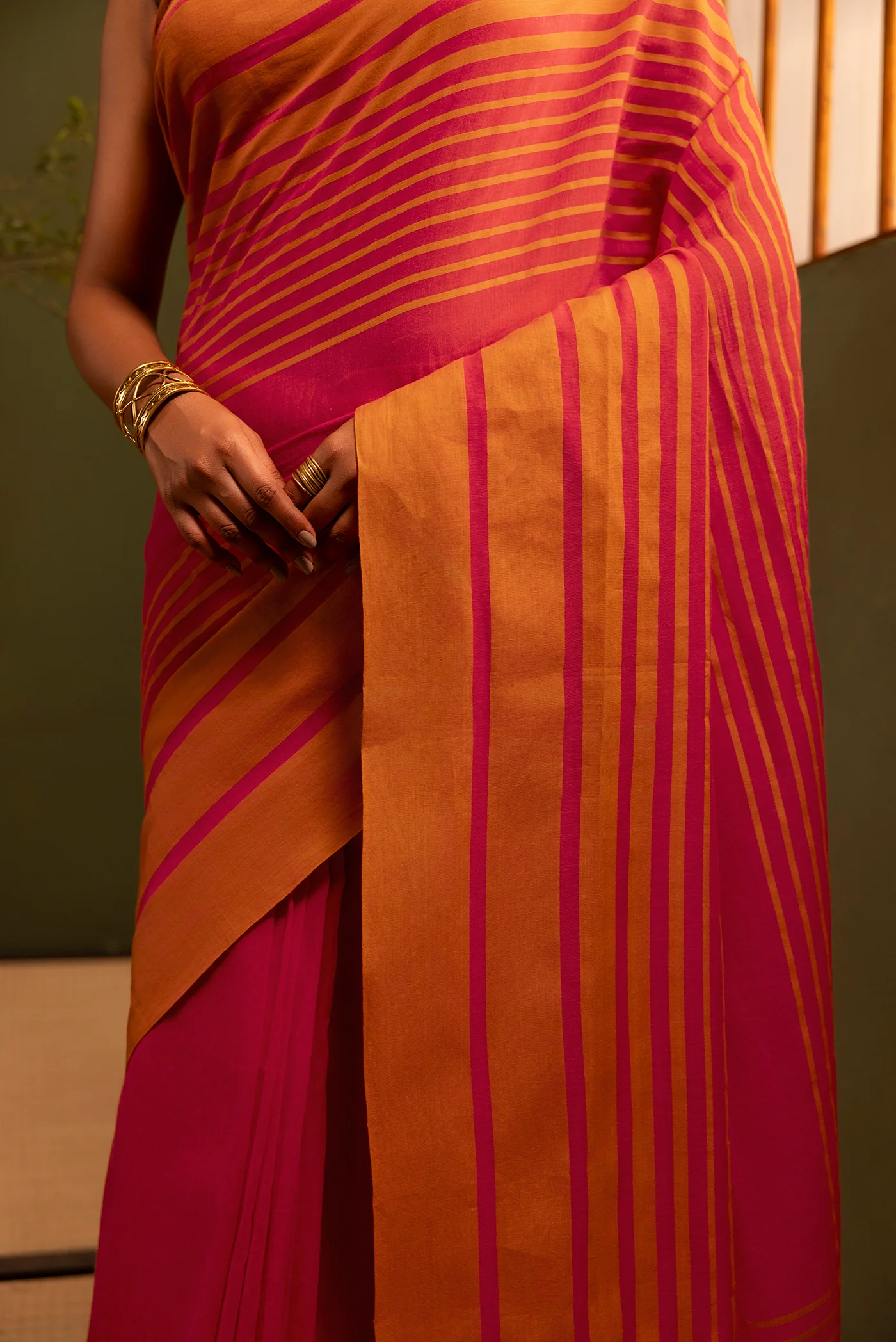 Titli-Crimson Red Cotton Saree - Image 4