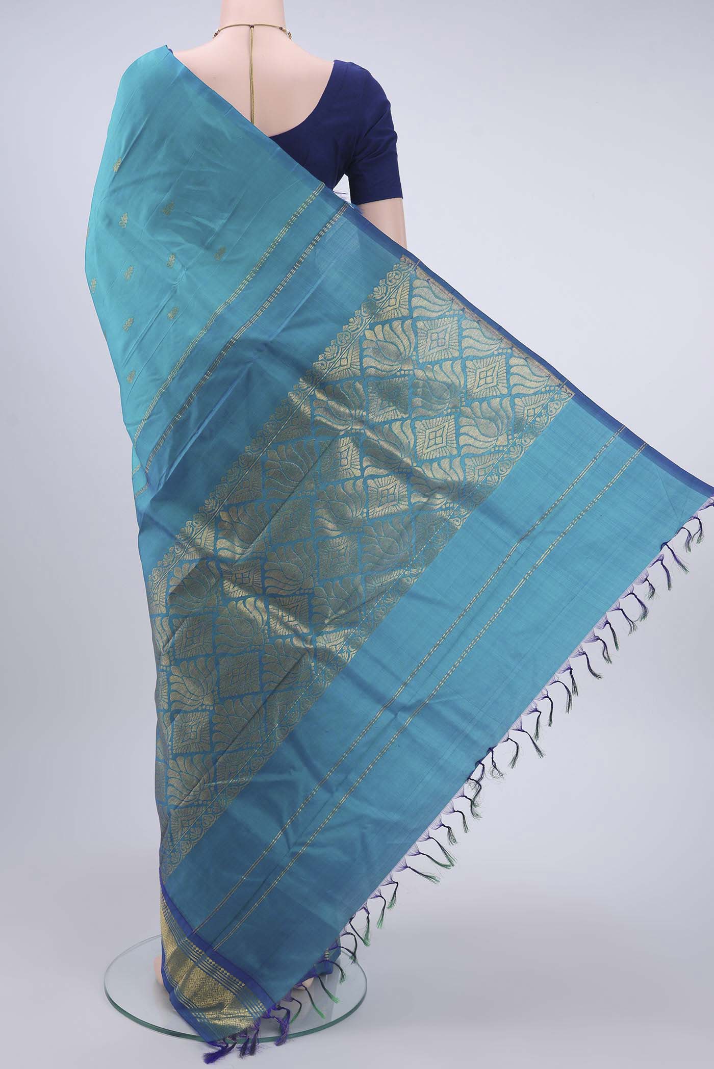 Turquoise Kanjivaram Silk Saree - Image 3