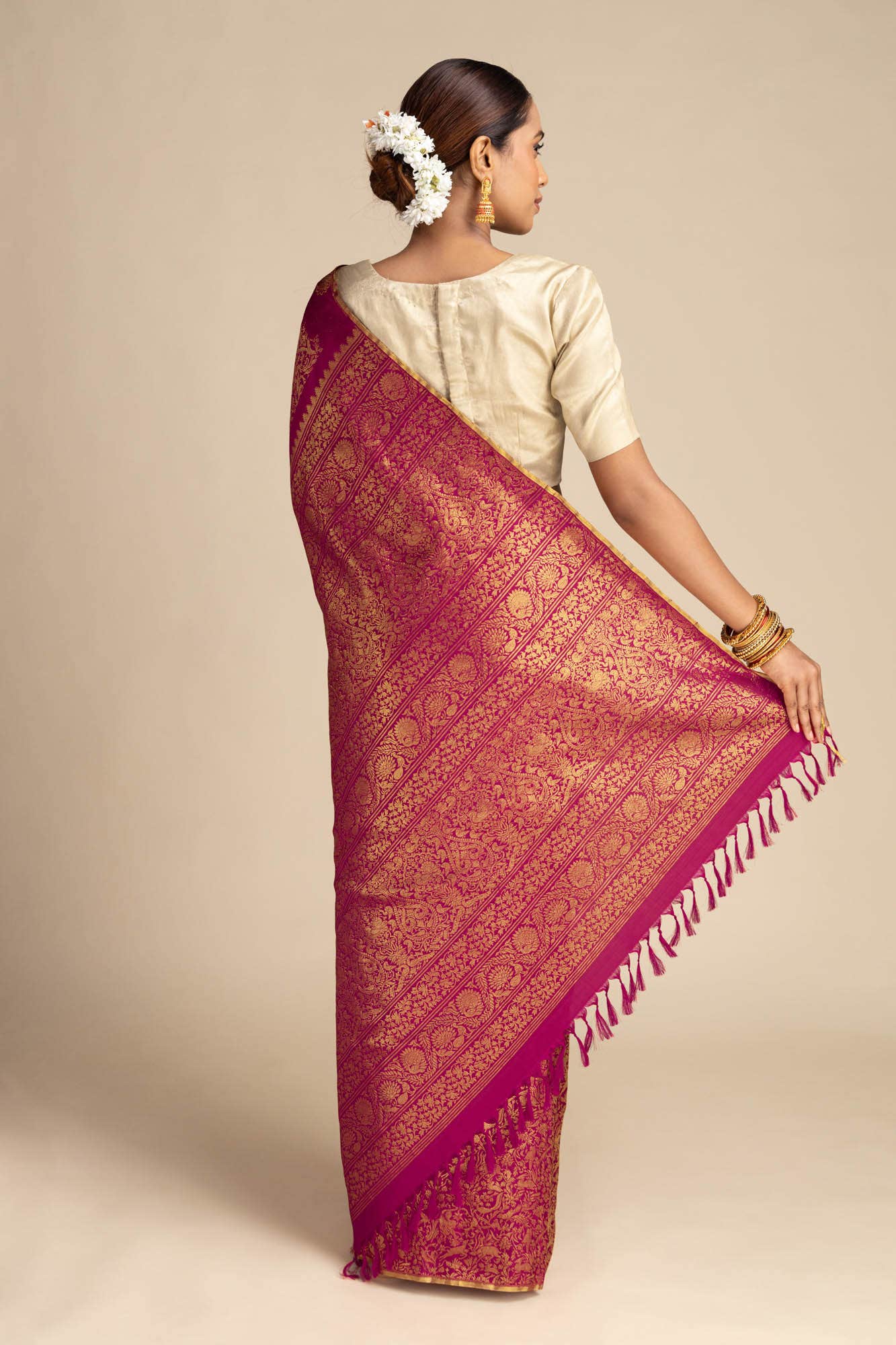 Vanashree-Ruby Red Kanchipuram Silk Saree - Image 6