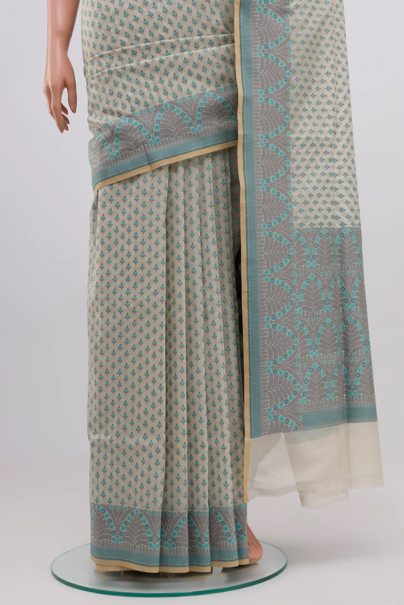 Off White Banarasi Silk Saree - Image 3