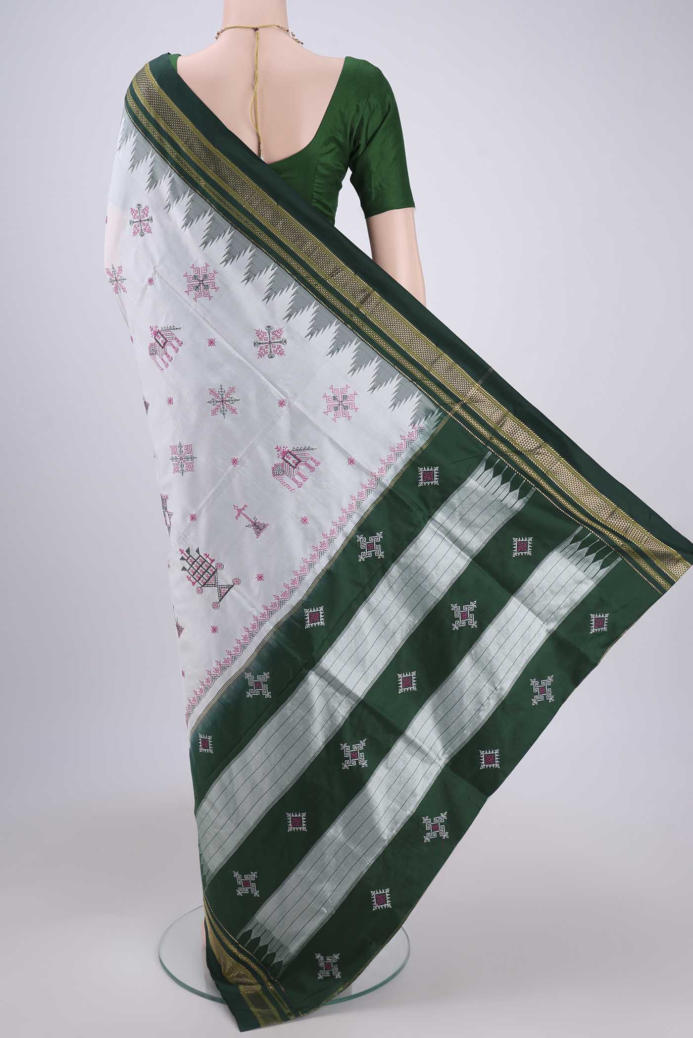 White Bangalore Silk Saree - Image 3