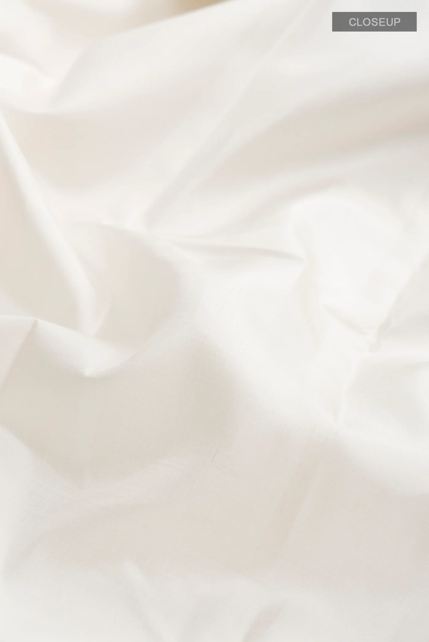 White Kanjivaram Silk Saree - Image 2