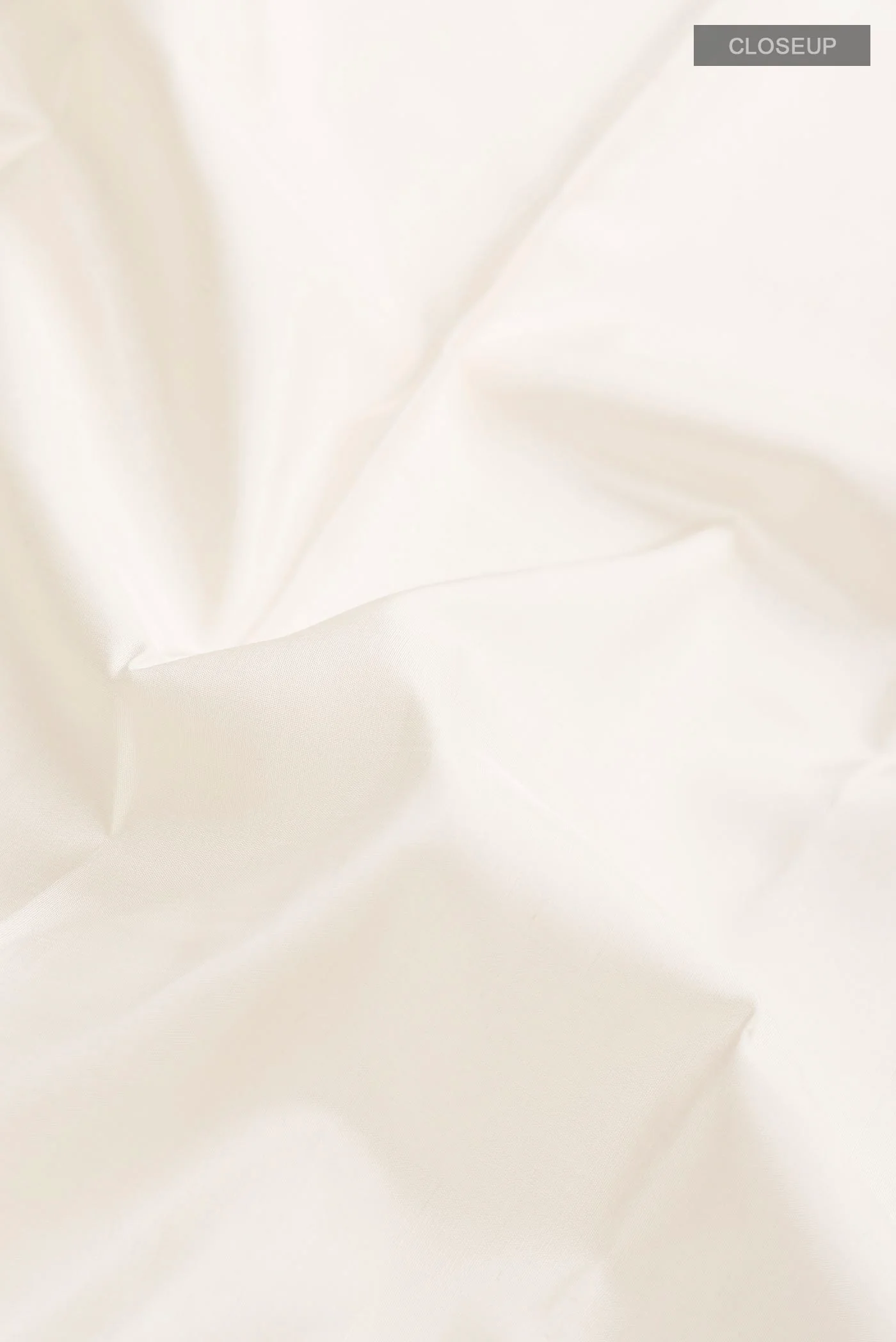 White Kanjivaram Silk Saree - Image 2