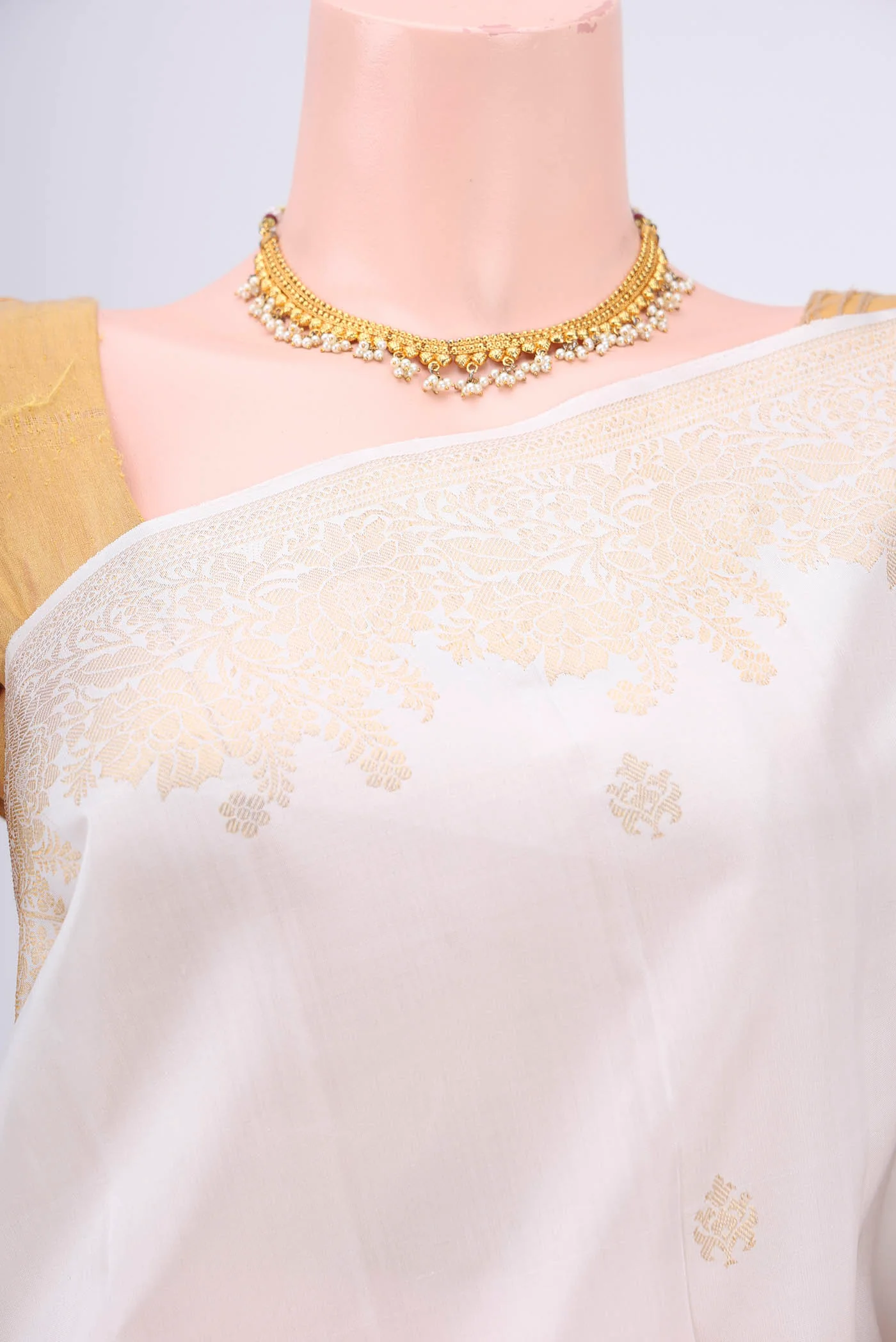 White Kanjivaram Silk Saree - Image 2