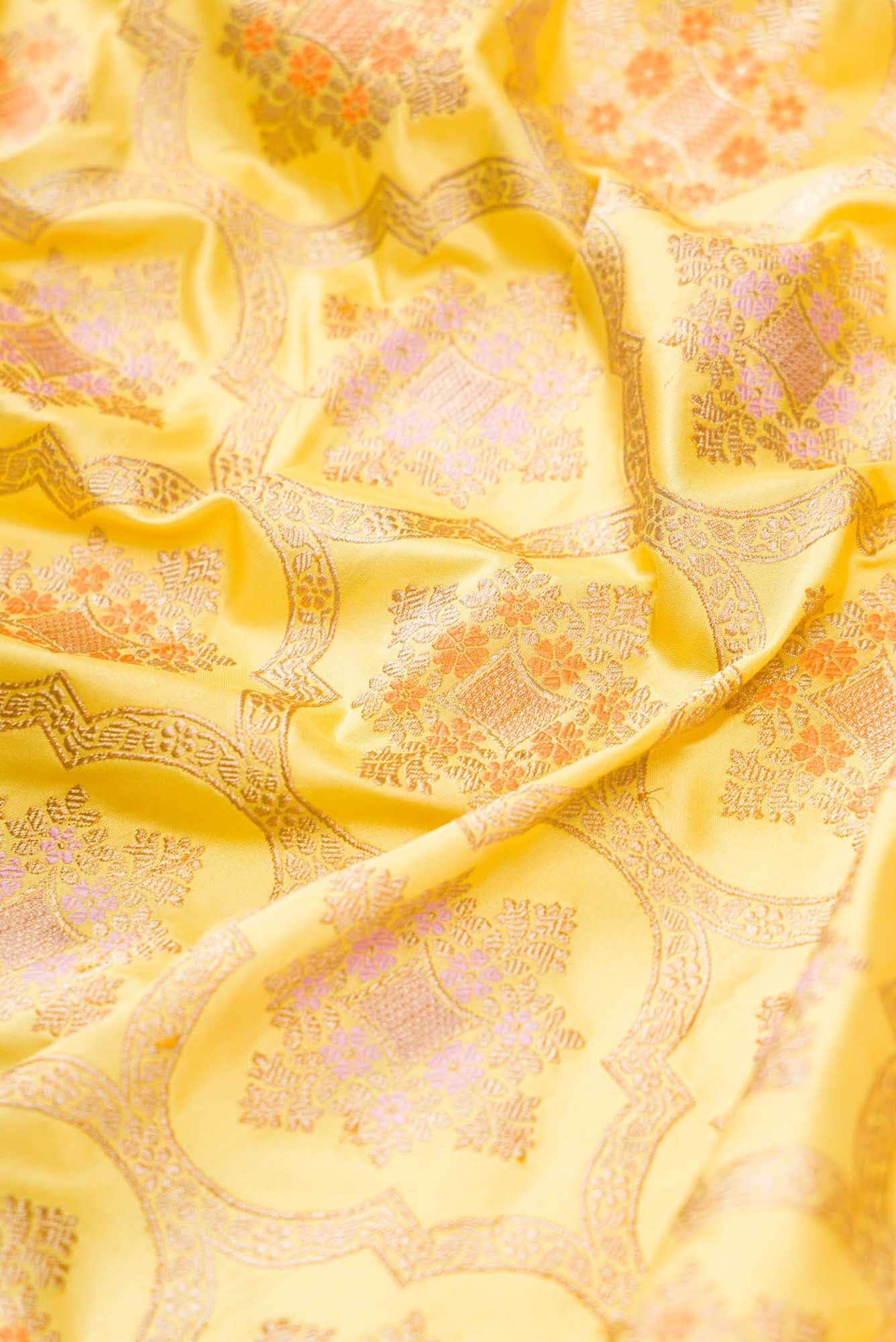 Pure Silk Pure Zari Yellow Dual Tone Banarasi Saree - Image 3