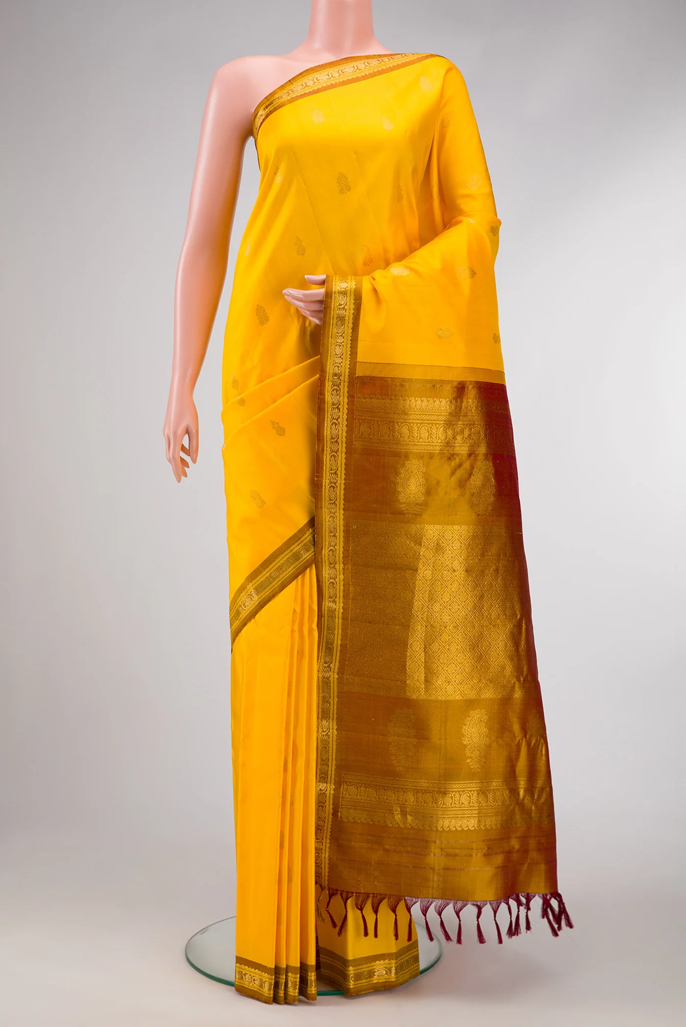 Yellow Dual Tone Gadwal Silk Saree